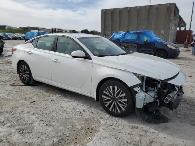 Photo 3 VIN: 1N4BL4DV8PN343817 - NISSAN ALTIMA 