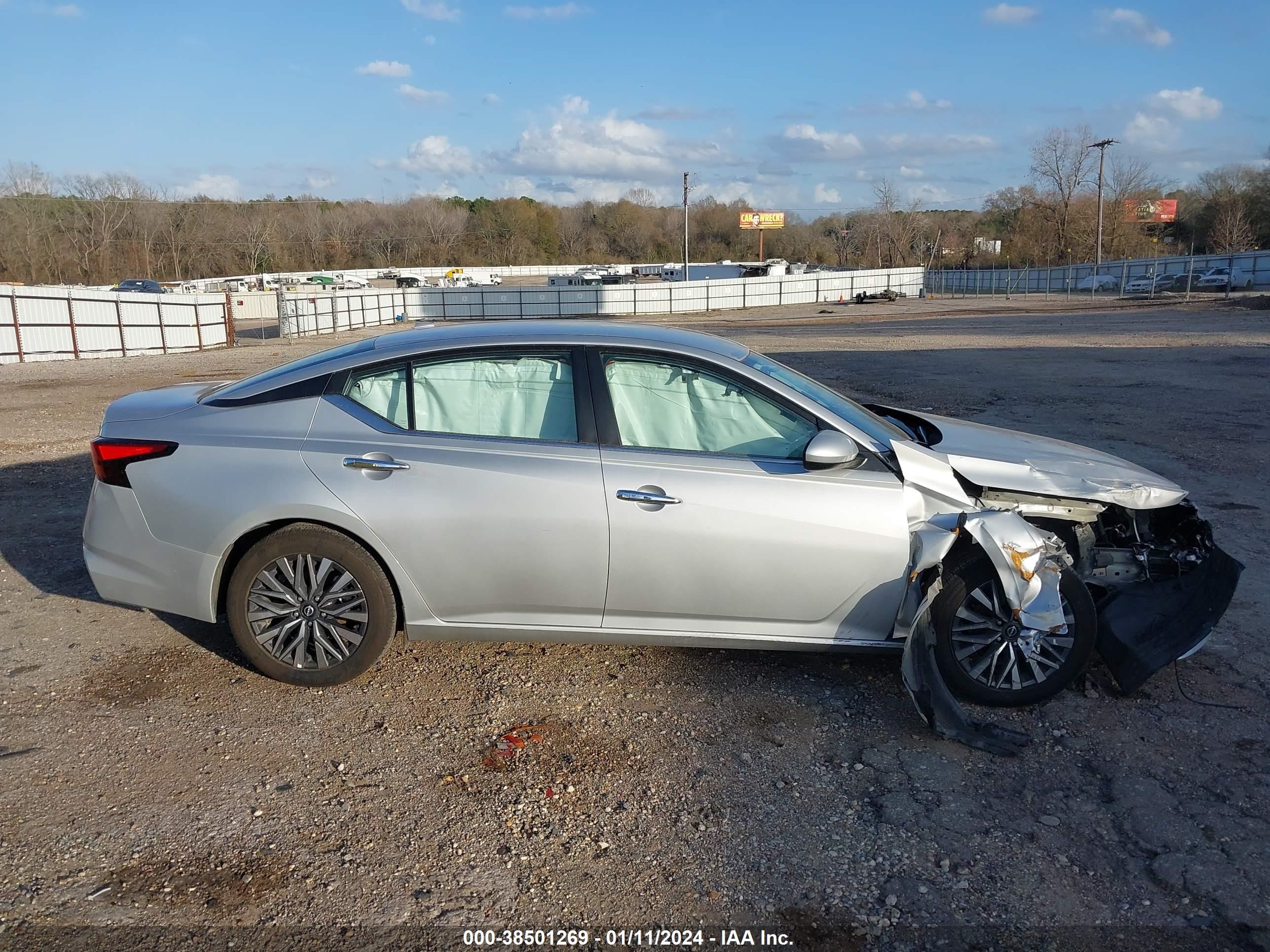 Photo 13 VIN: 1N4BL4DV8PN352145 - NISSAN ALTIMA 