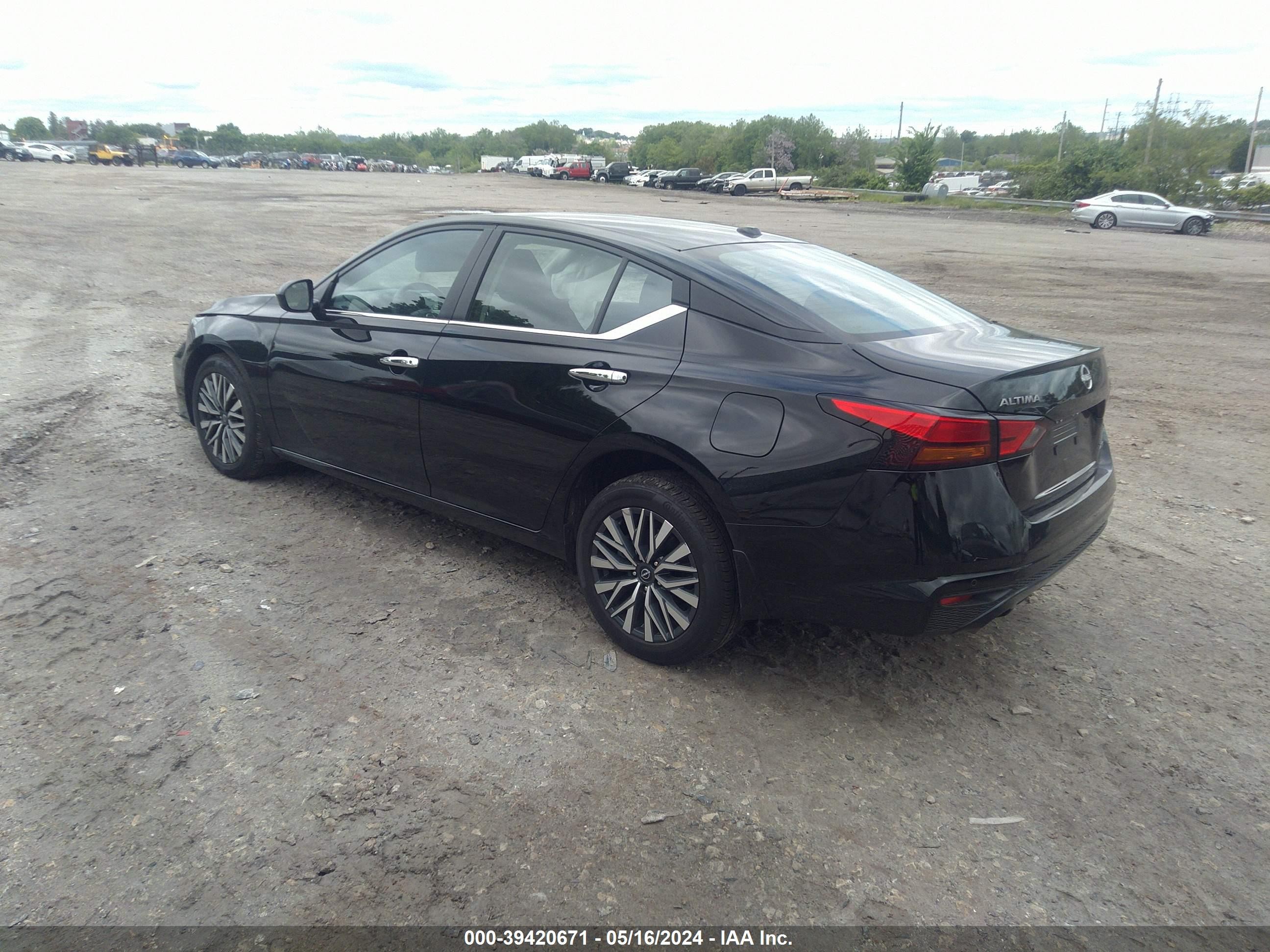 Photo 2 VIN: 1N4BL4DW6RN305529 - NISSAN ALTIMA 