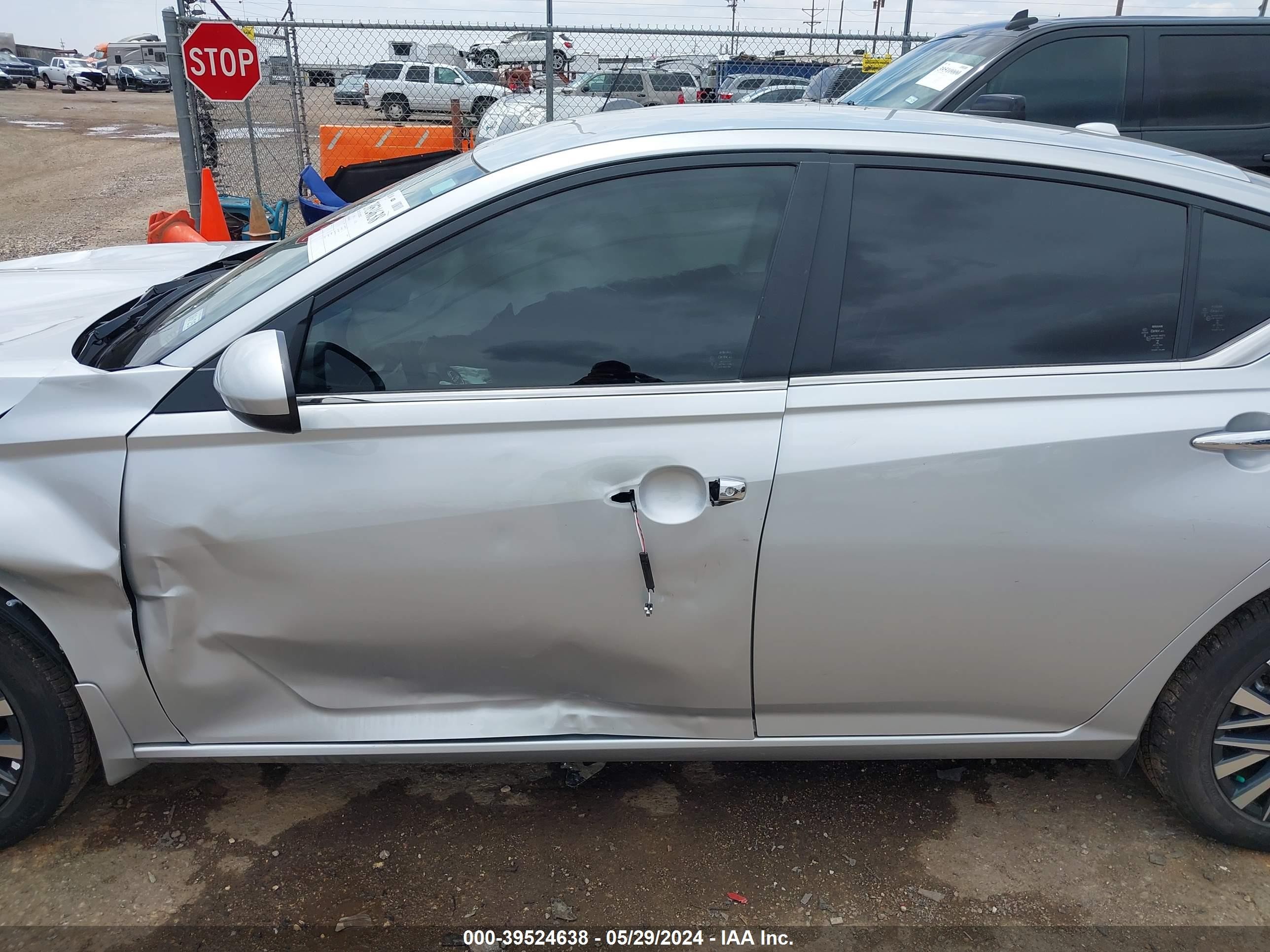 Photo 13 VIN: 1N4BL4DW8PN402485 - NISSAN ALTIMA 