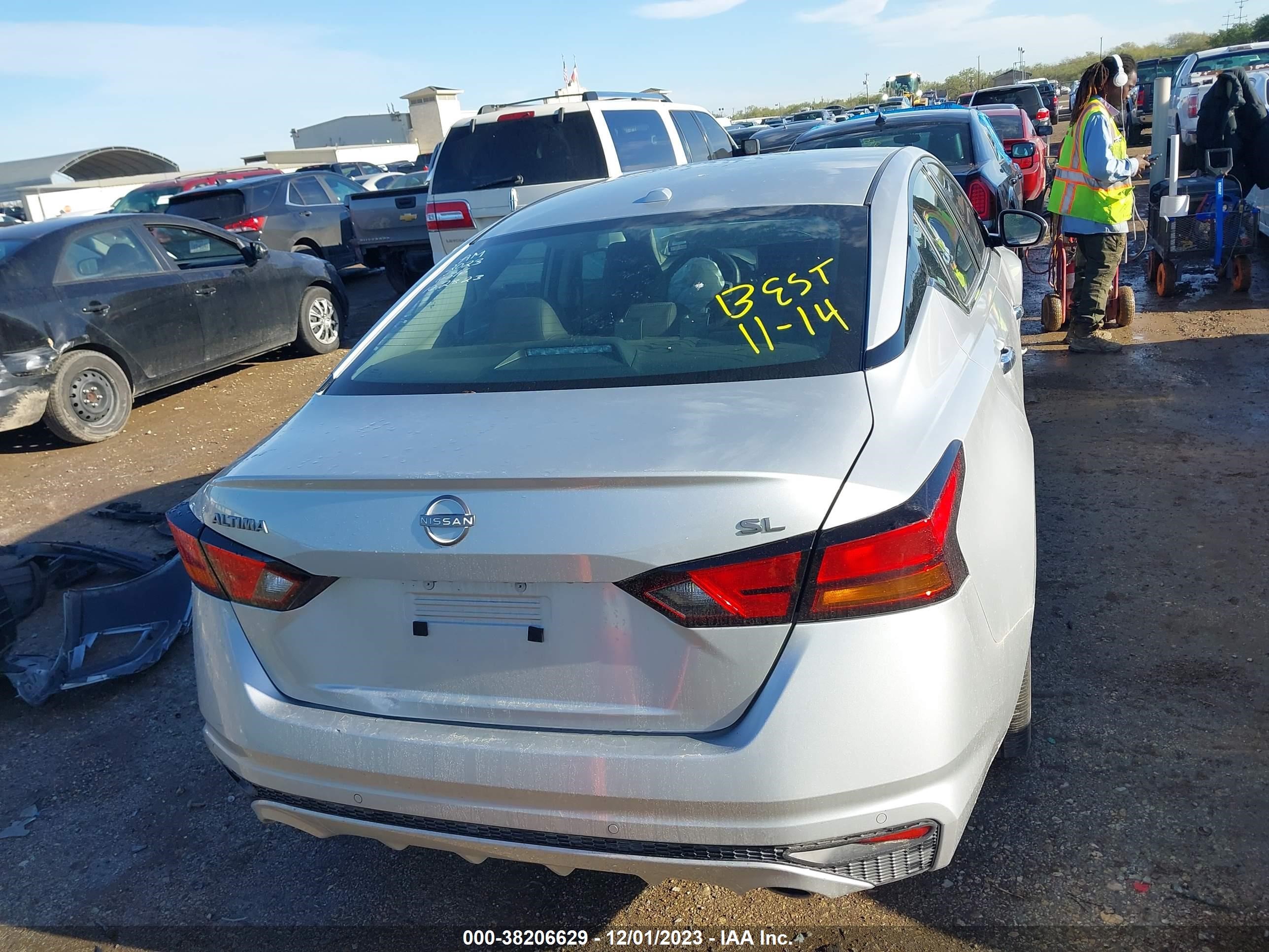 Photo 15 VIN: 1N4BL4EV0PN396316 - NISSAN ALTIMA 