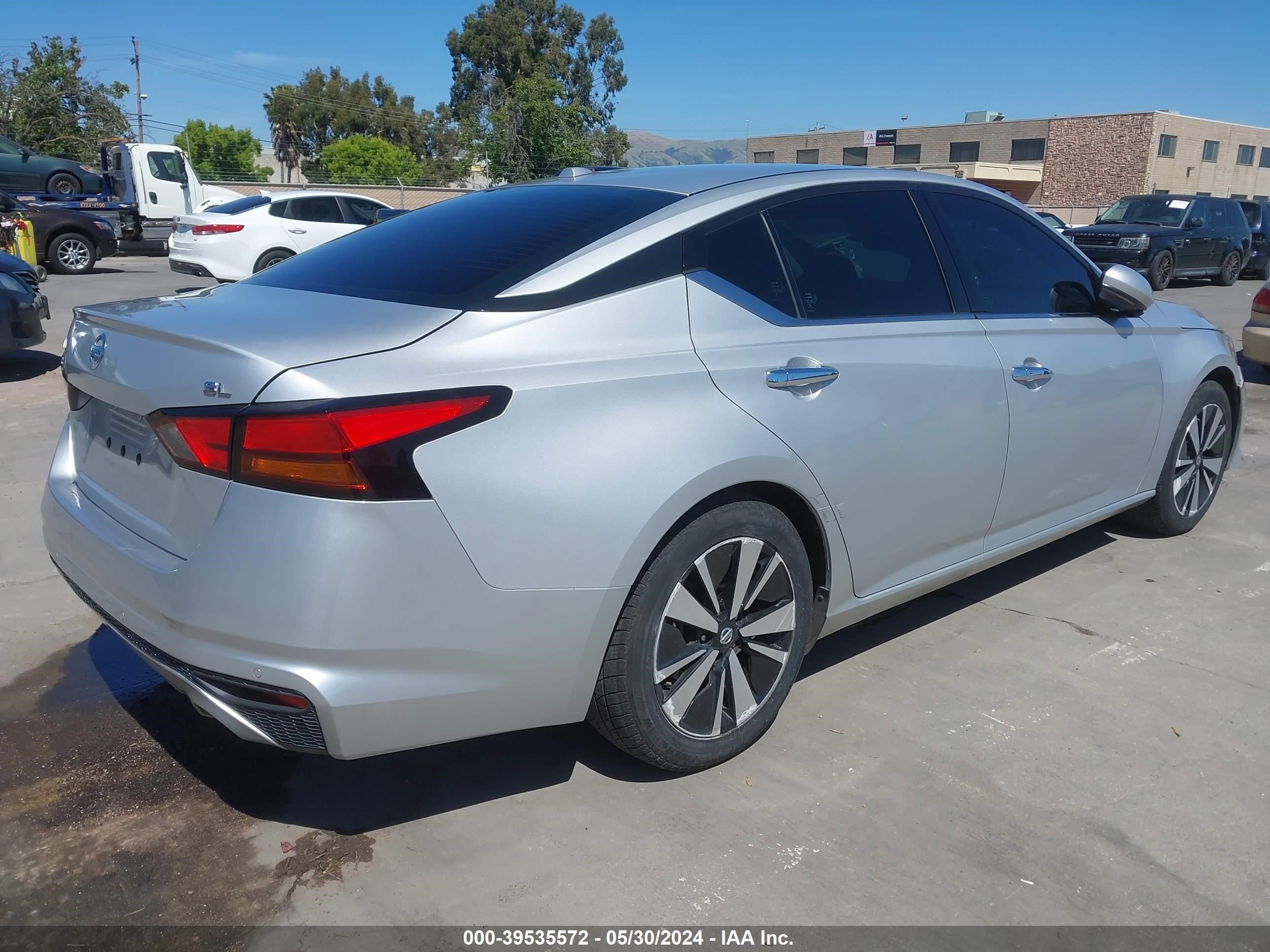 Photo 3 VIN: 1N4BL4EV2LC151197 - NISSAN ALTIMA 