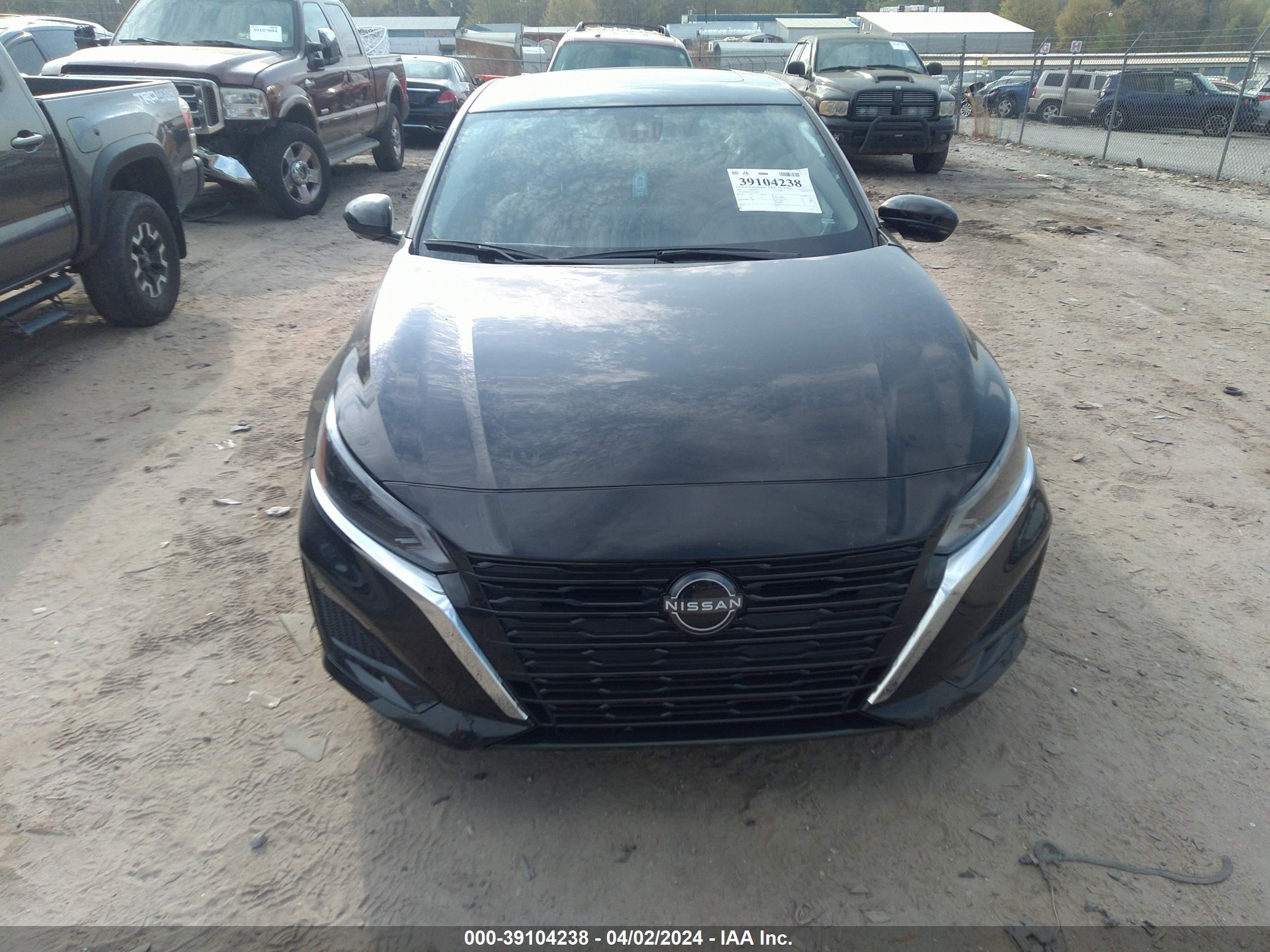 Photo 11 VIN: 1N4BL4EV3PN424870 - NISSAN ALTIMA 