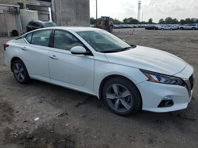 Photo 3 VIN: 1N4BL4EW3KC146601 - NISSAN ALTIMA SL 