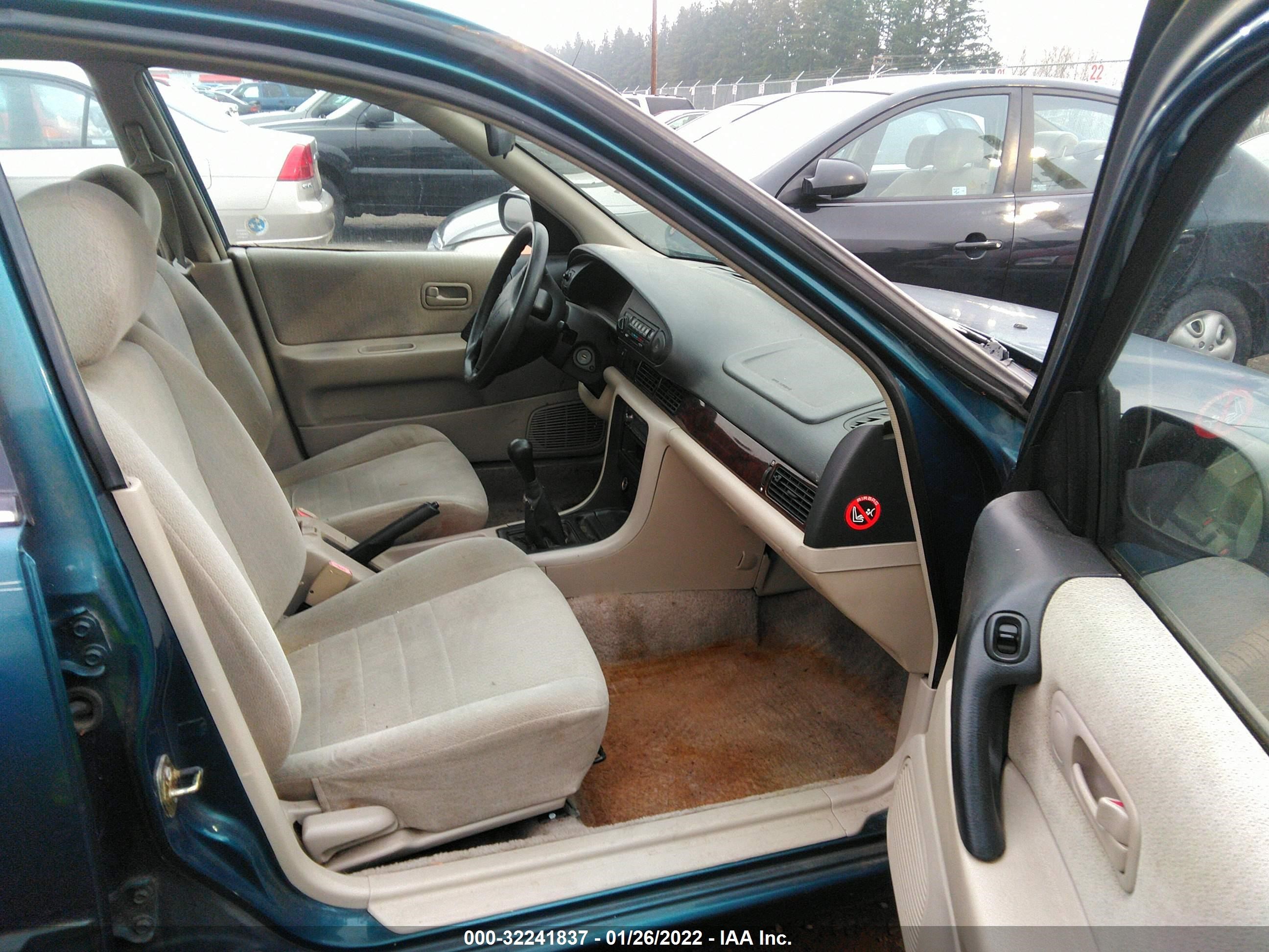 Photo 4 VIN: 1N4BU31D5VC216888 - NISSAN ALTIMA 