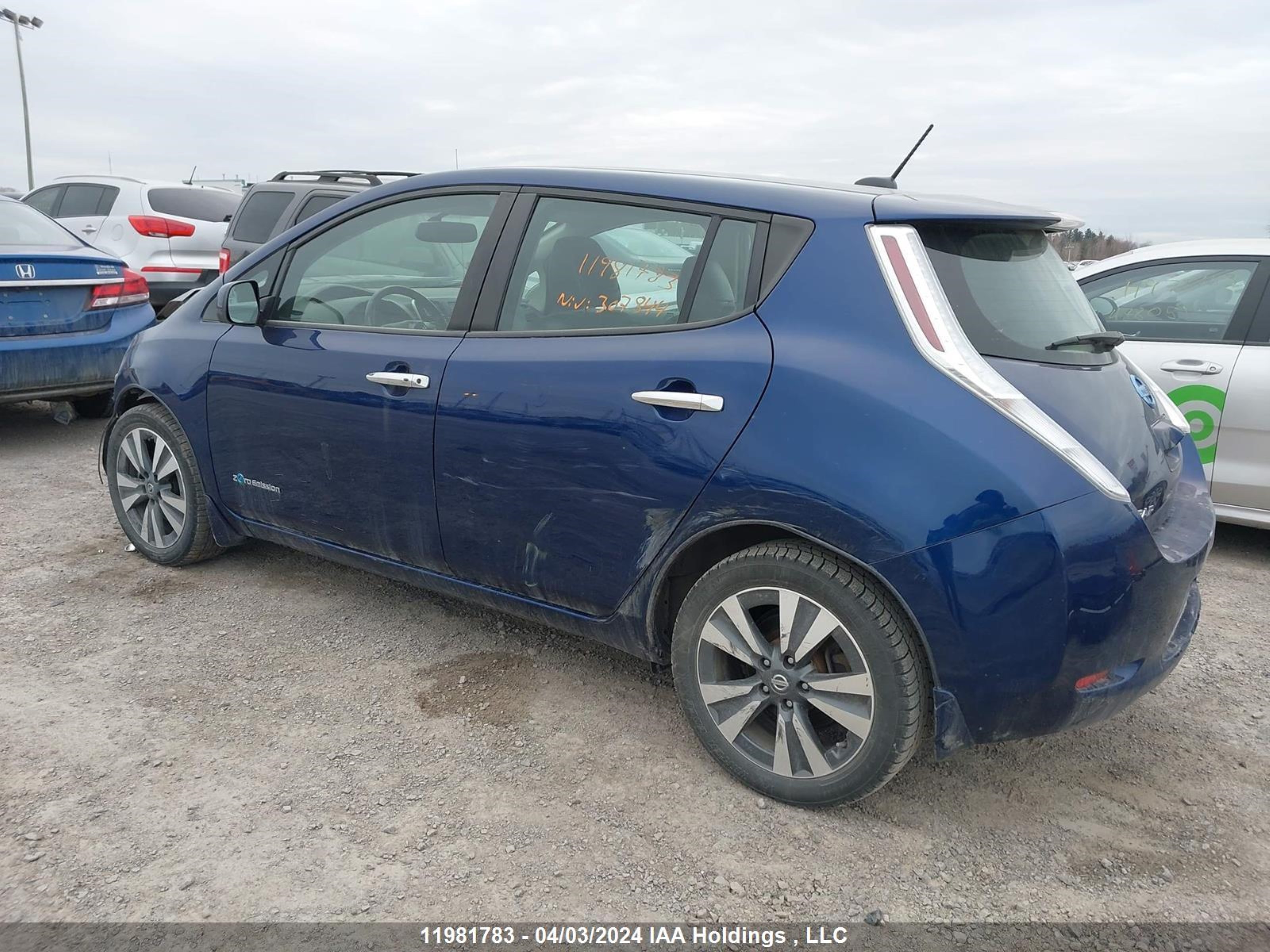 Photo 2 VIN: 1N4BZ0CP8HC307844 - NISSAN LEAF 