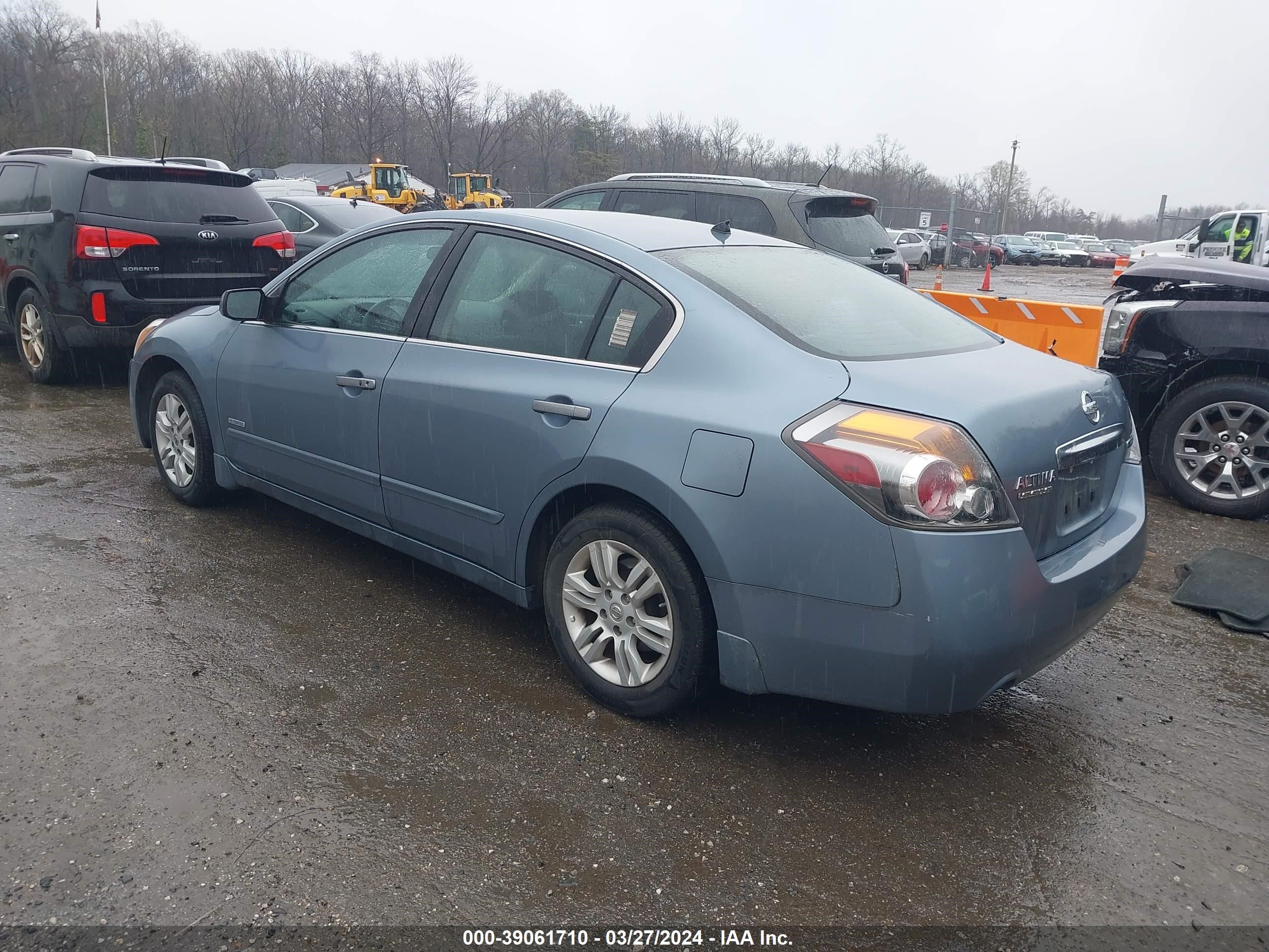 Photo 2 VIN: 1N4CL2AP3BC173319 - NISSAN ALTIMA 