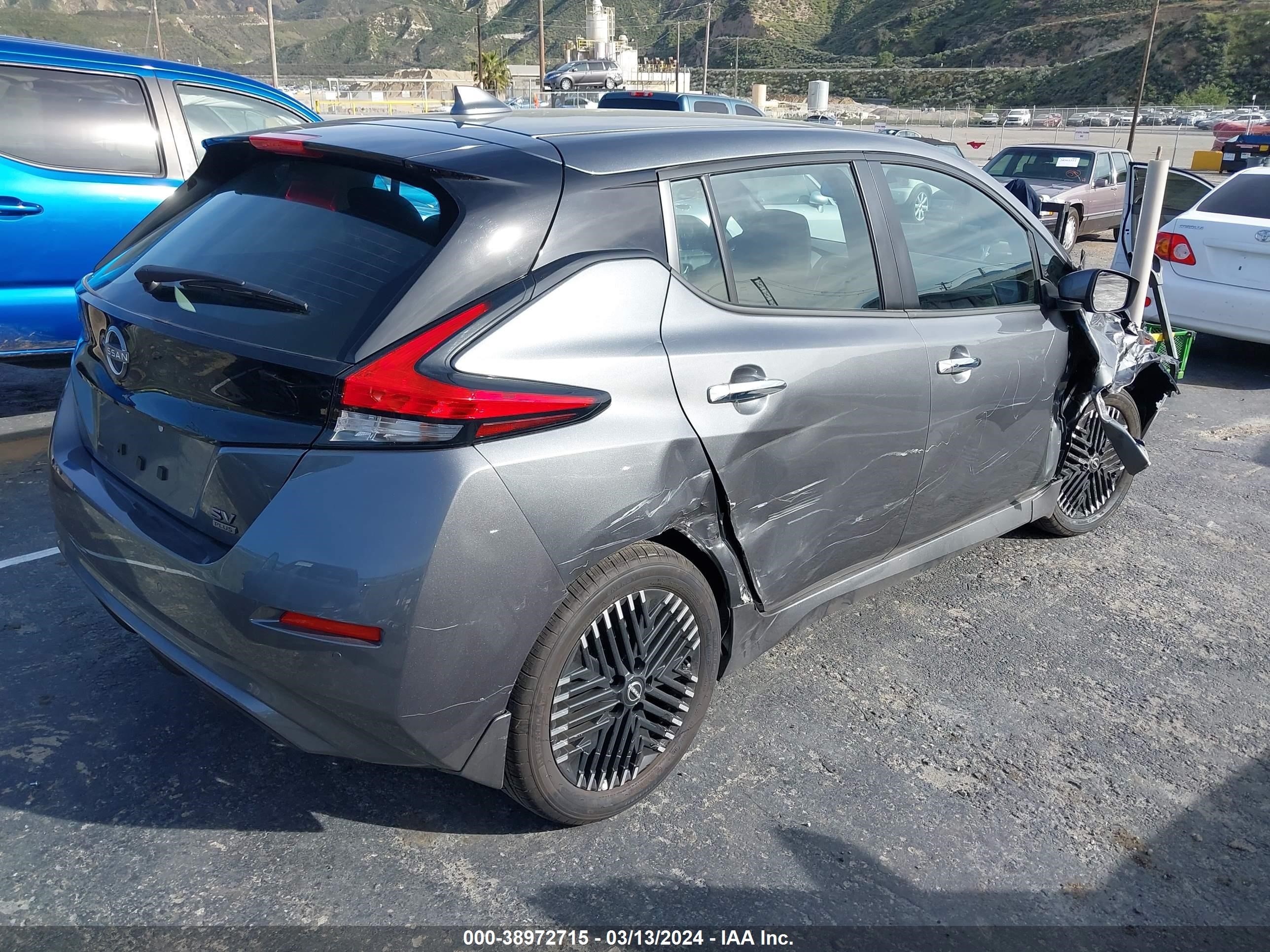 Photo 3 VIN: 1N4CZ1CV4PC563356 - NISSAN LEAF 