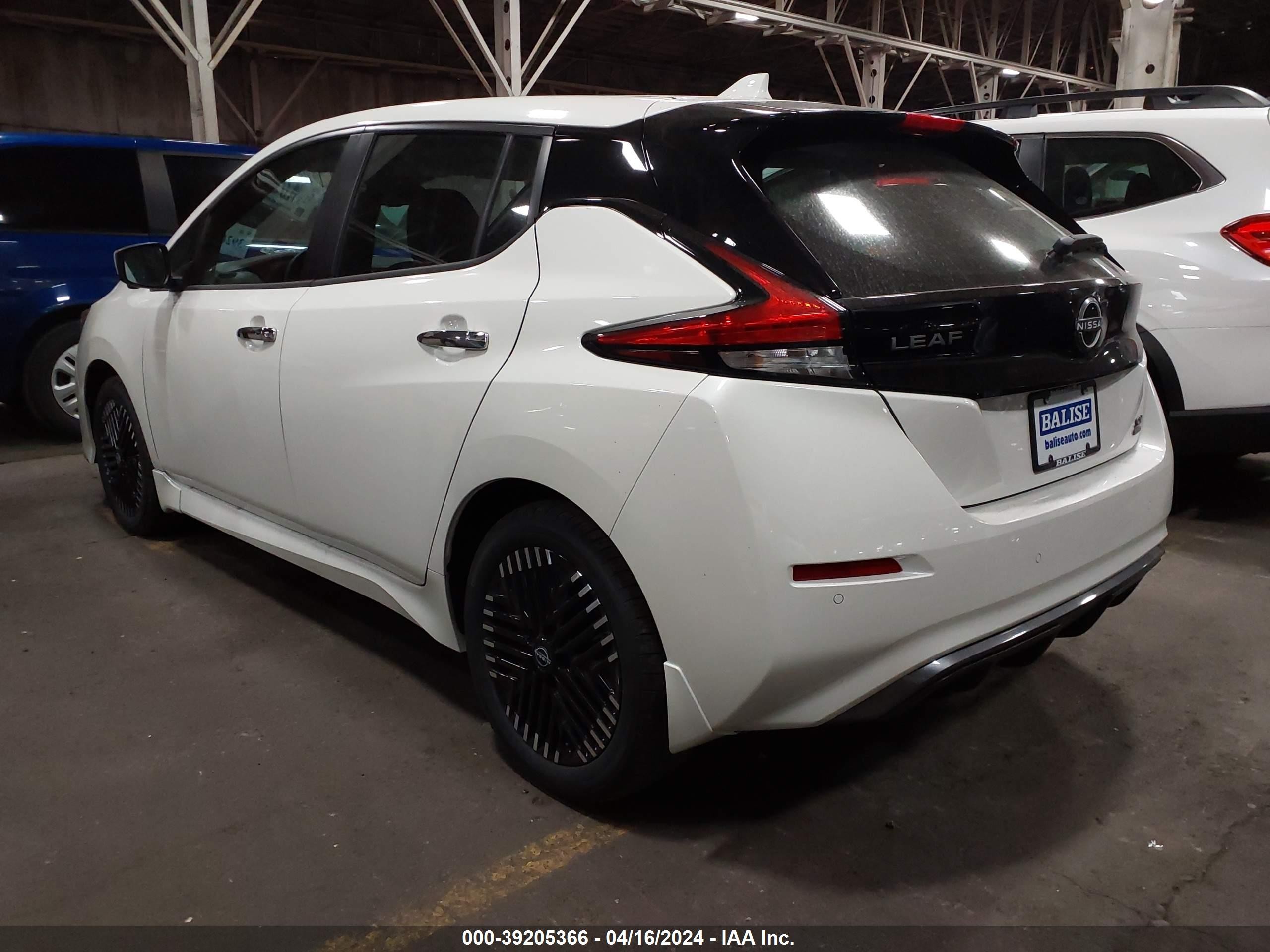 Photo 2 VIN: 1N4CZ1CV4RC556118 - NISSAN LEAF 