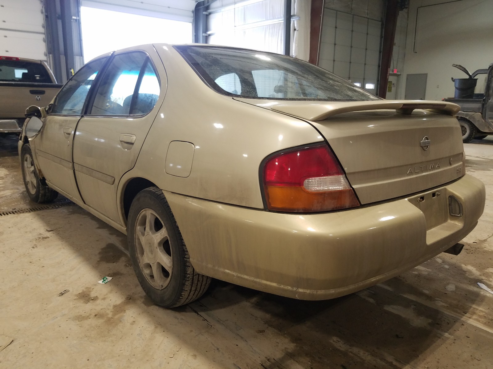 Photo 2 VIN: 1N4DL01D0XC143930 - NISSAN ALTIMA XE 