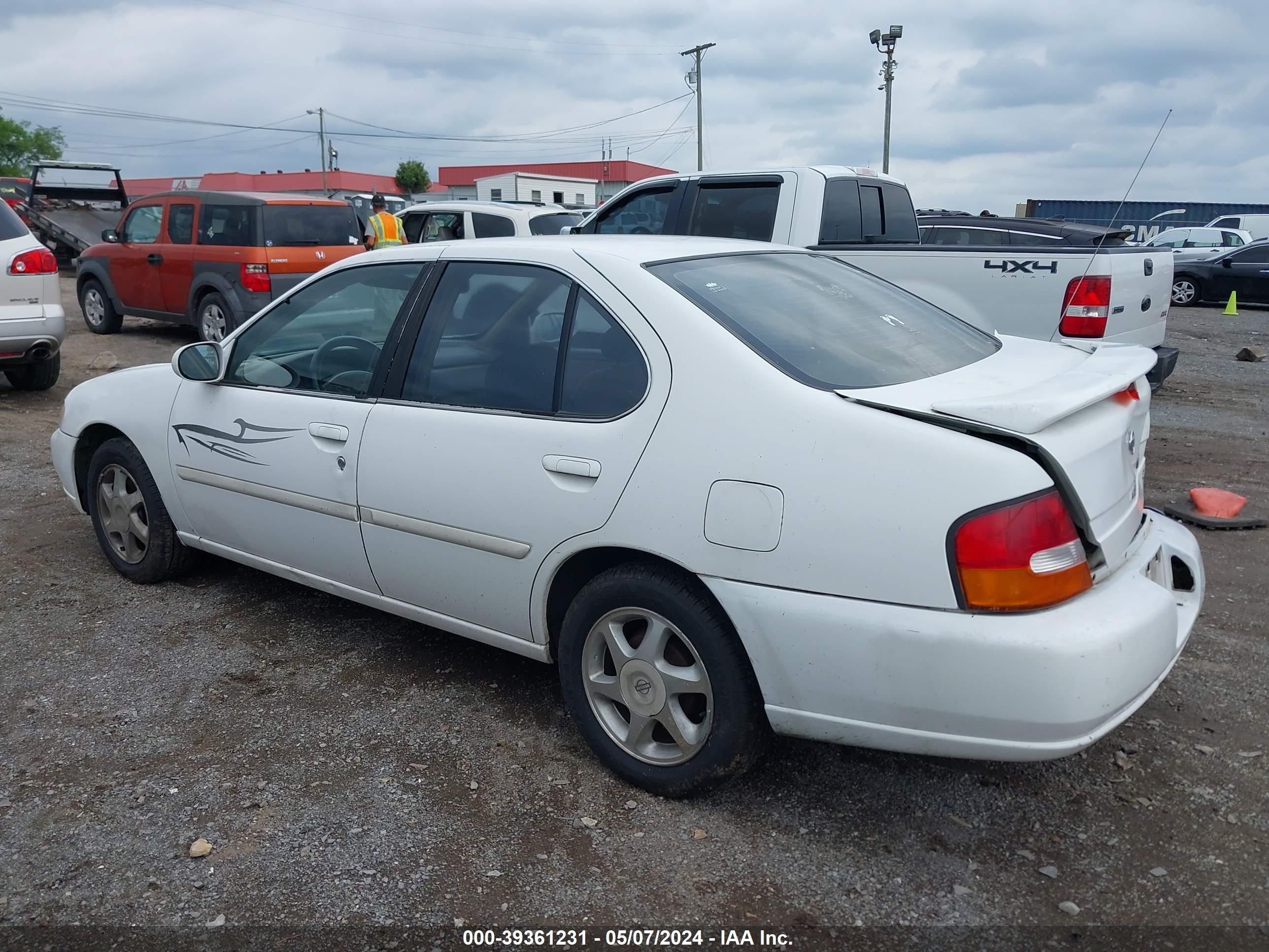 Photo 2 VIN: 1N4DL01D1XC241462 - NISSAN ALTIMA 