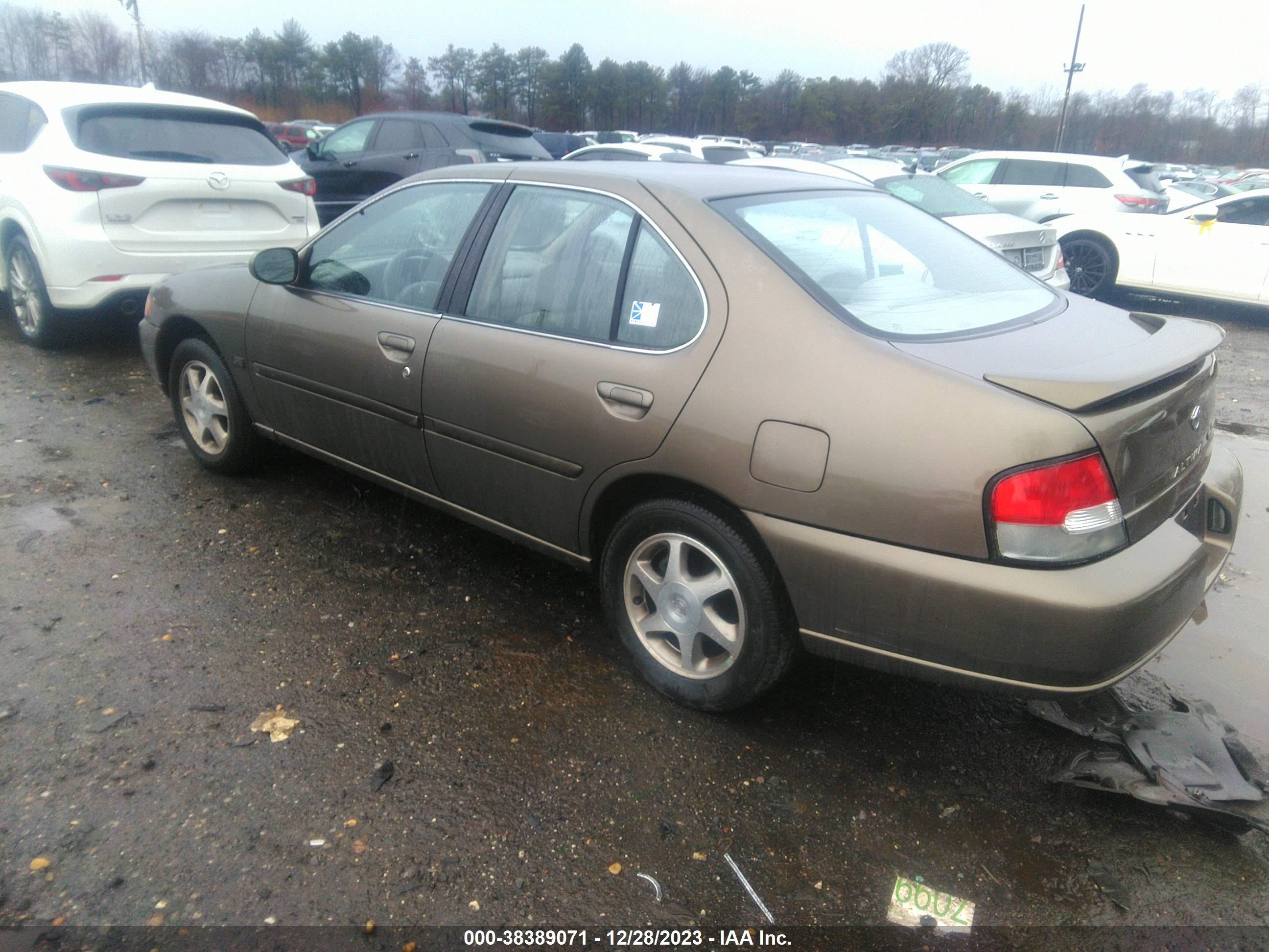 Photo 2 VIN: 1N4DL01D6XC263277 - NISSAN ALTIMA 