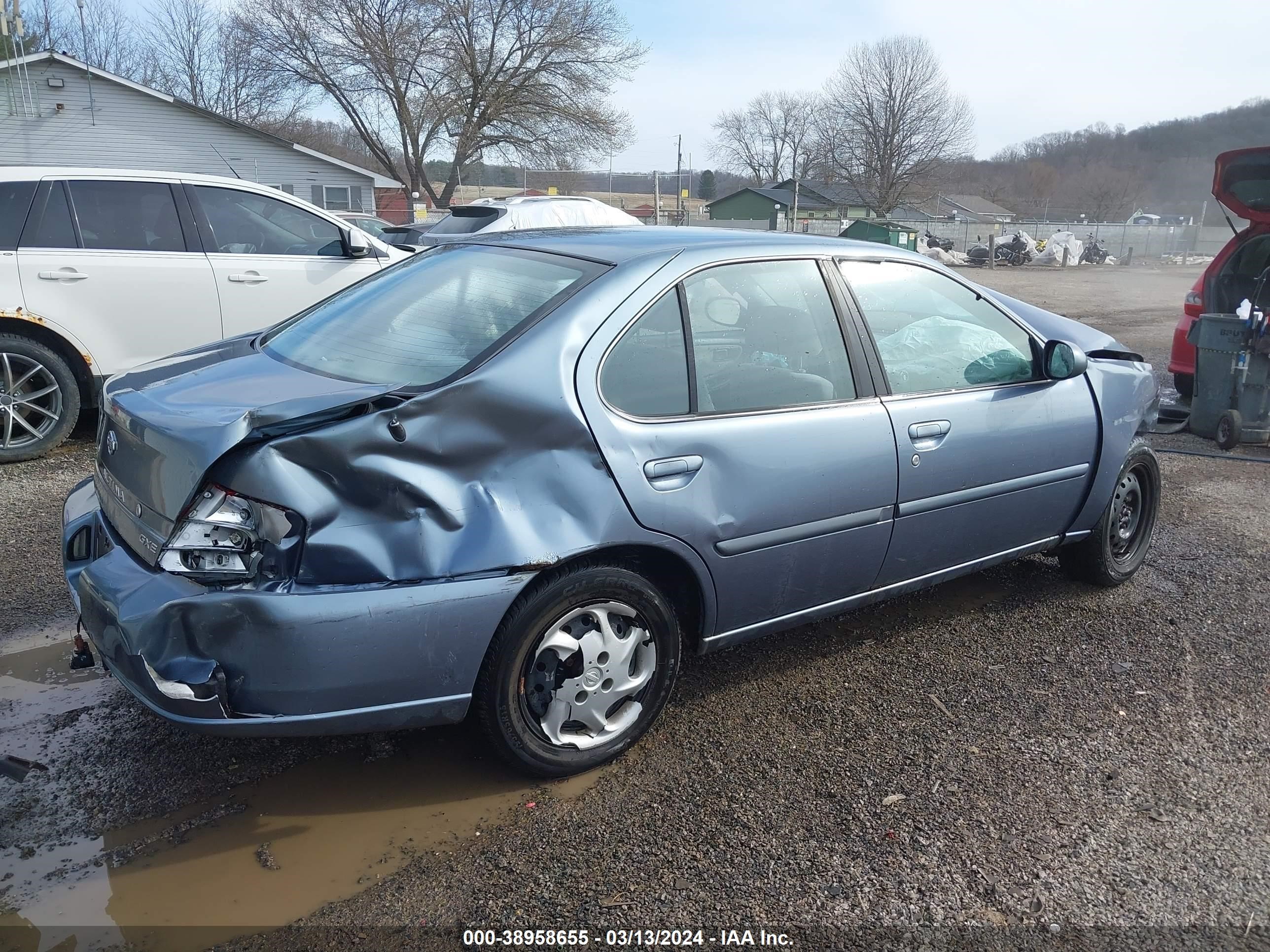 Photo 3 VIN: 1N4DL01D9XC156112 - NISSAN ALTIMA 