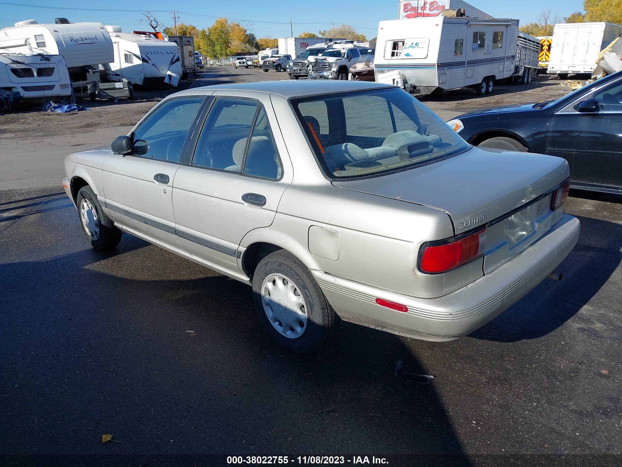 Photo 2 VIN: 1N4EB31P2RC883145 - NISSAN SENTRA 