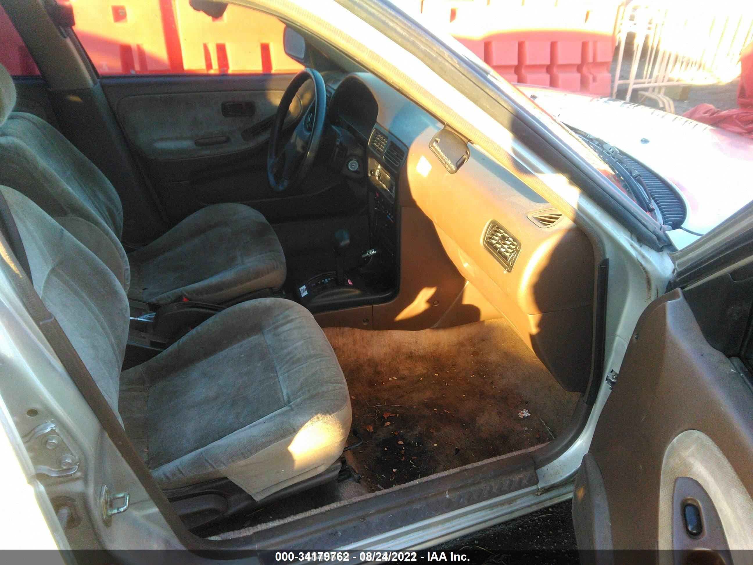 Photo 4 VIN: 1N4EB31P4RC866685 - NISSAN SENTRA 