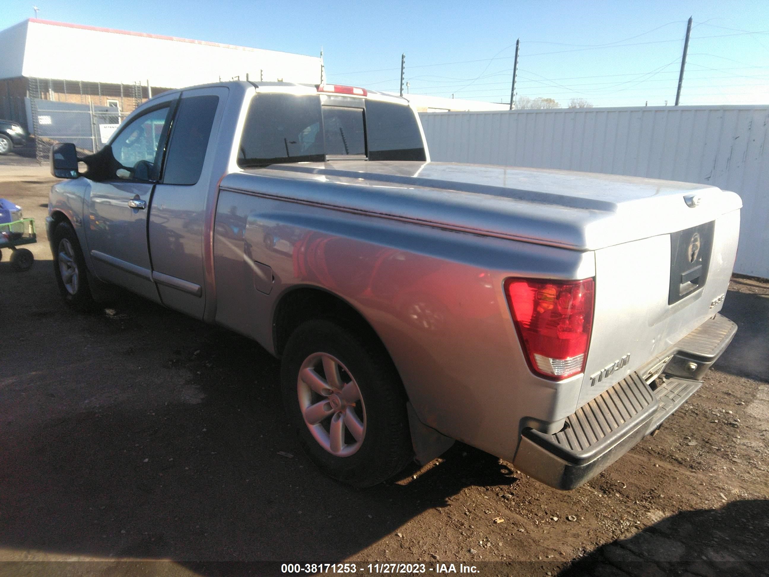 Photo 2 VIN: 1N6AA06A04N537457 - NISSAN TITAN 