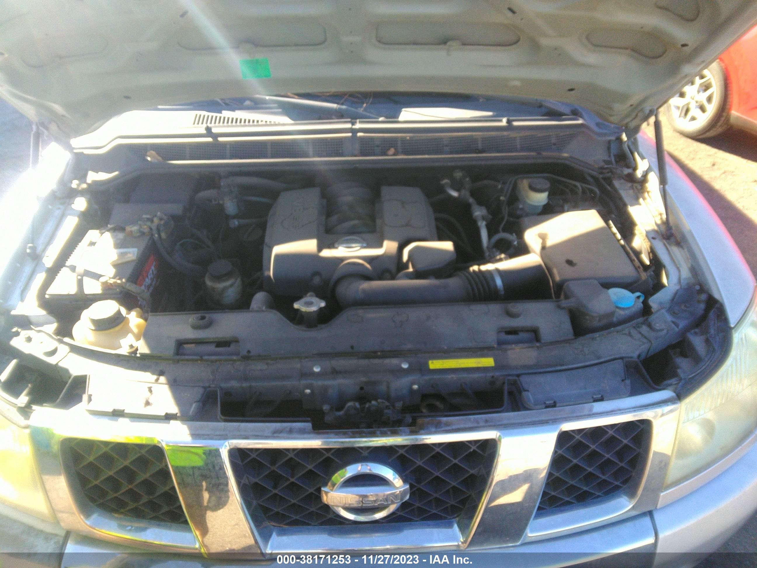 Photo 9 VIN: 1N6AA06A04N537457 - NISSAN TITAN 