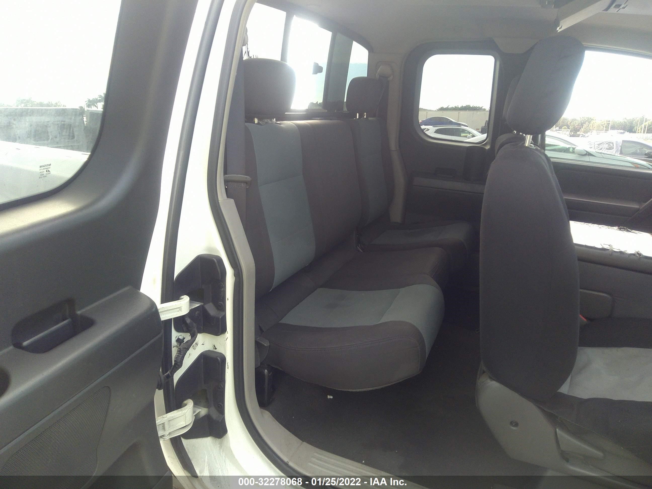 Photo 7 VIN: 1N6AA06A14N546524 - NISSAN TITAN 