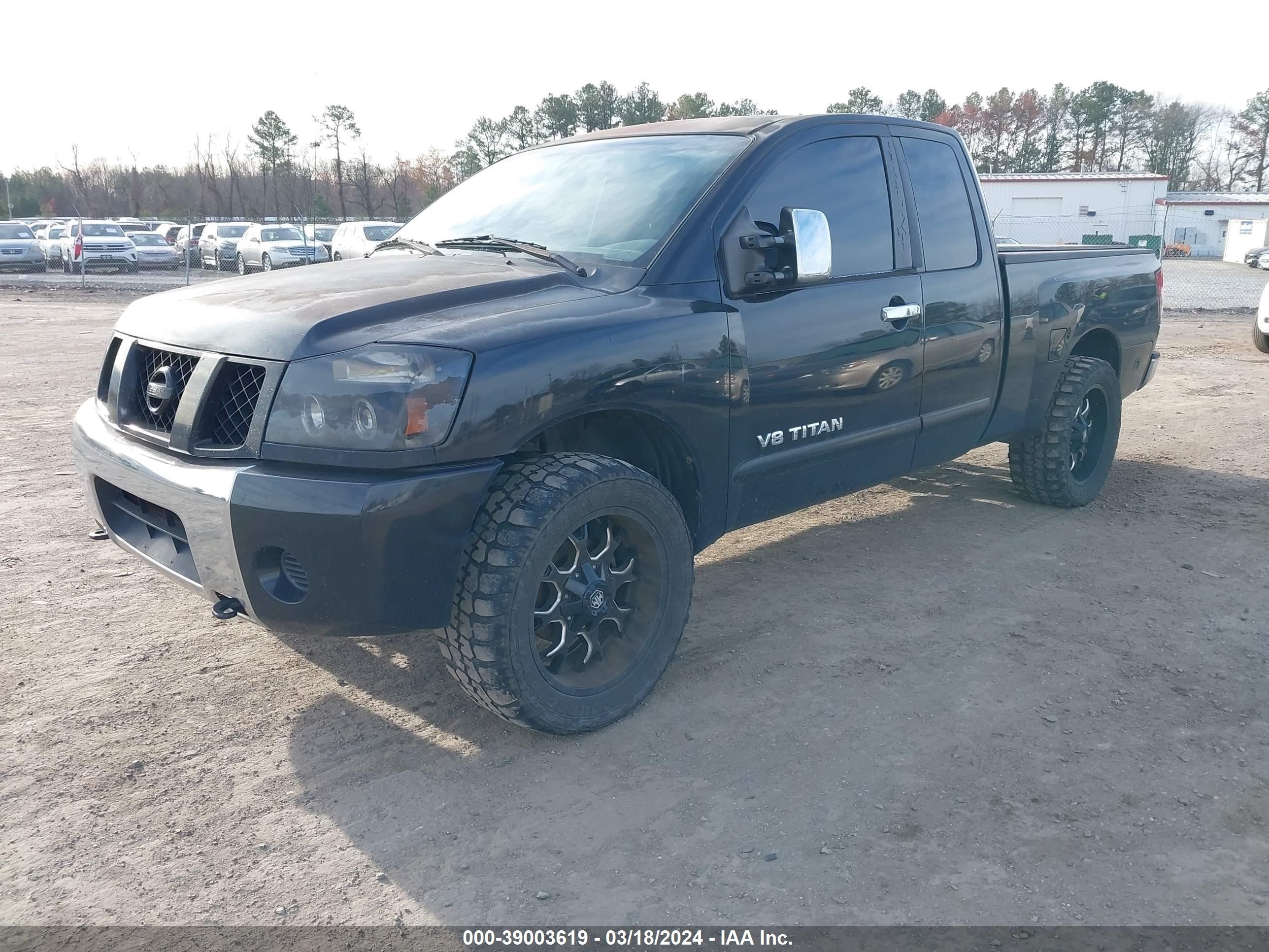 Photo 1 VIN: 1N6AA06A35N516863 - NISSAN TITAN 