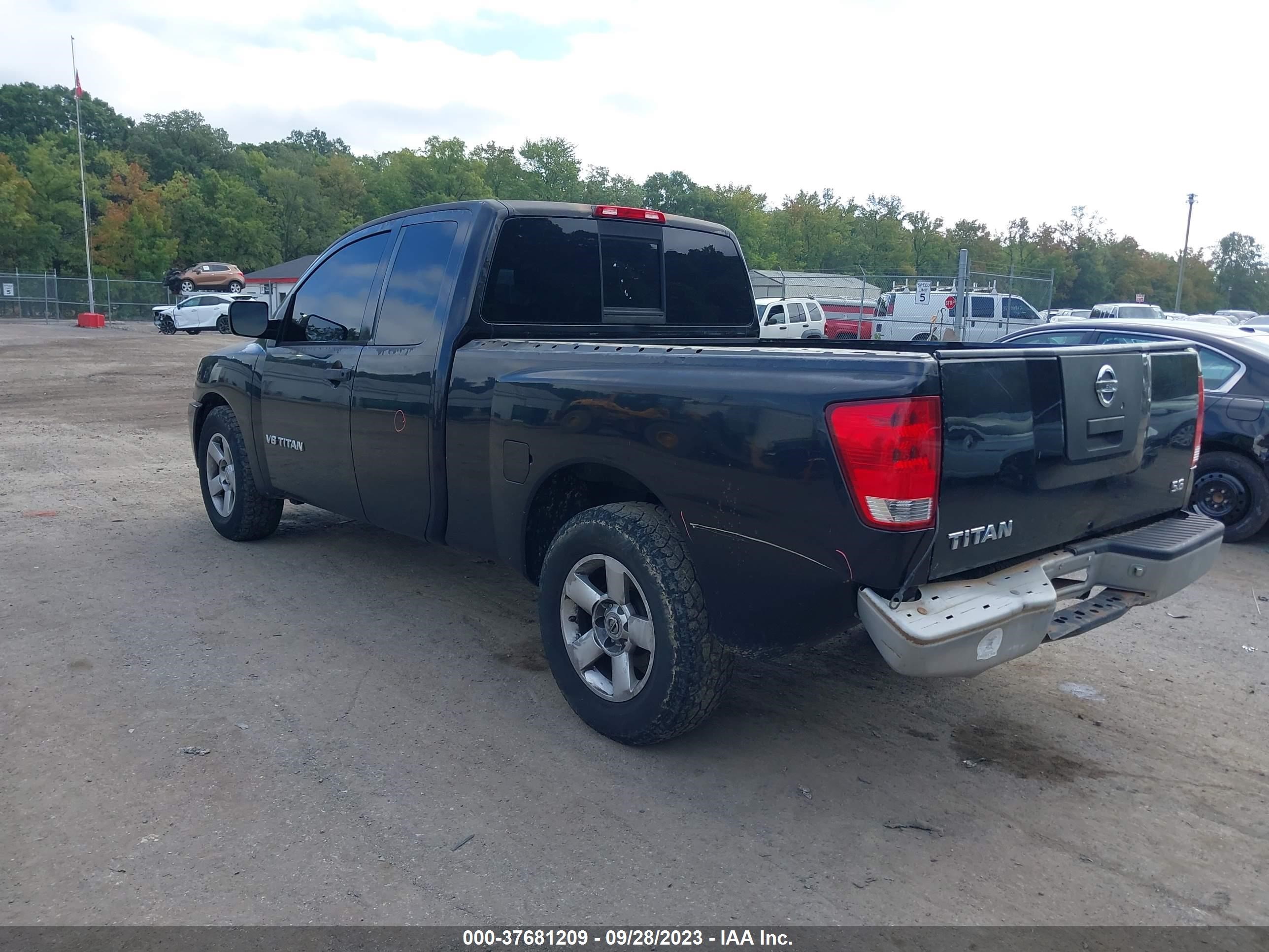 Photo 2 VIN: 1N6AA06A46N549582 - NISSAN TITAN 