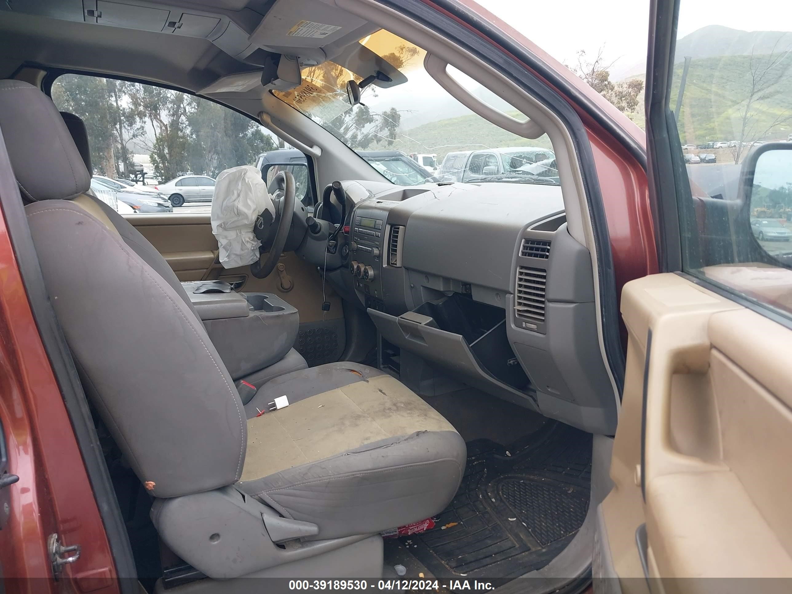 Photo 4 VIN: 1N6AA06A54N501666 - NISSAN TITAN 