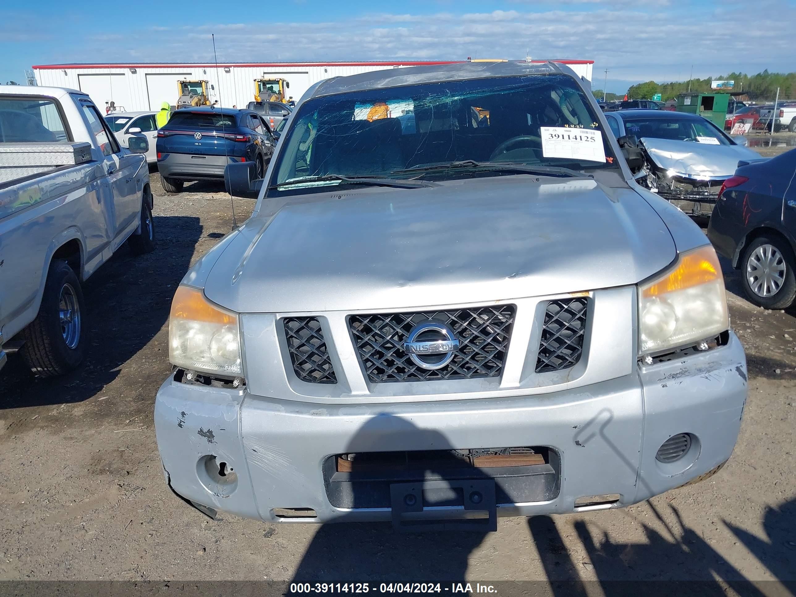 Photo 11 VIN: 1N6AA06A78N346351 - NISSAN TITAN 