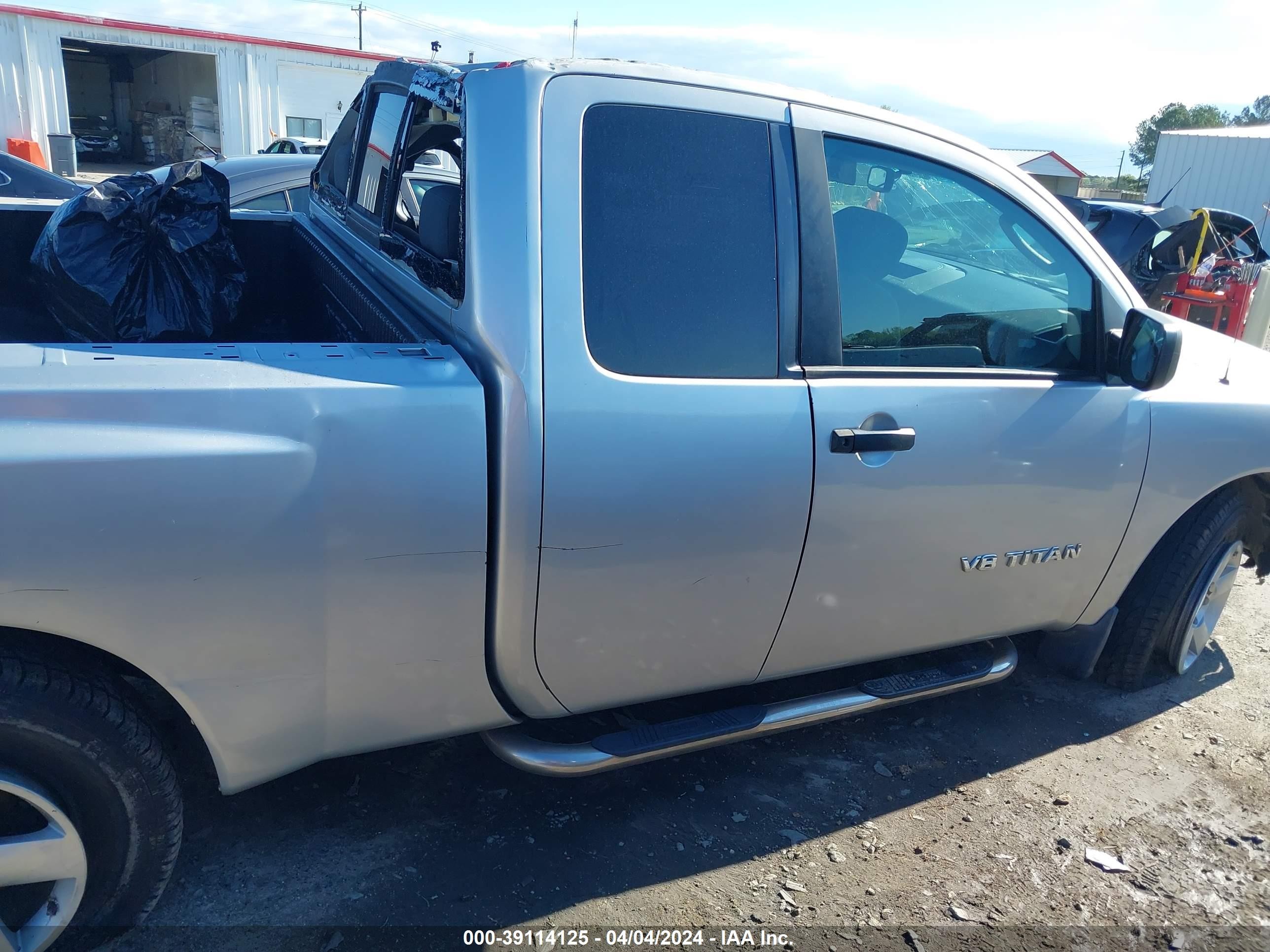 Photo 12 VIN: 1N6AA06A78N346351 - NISSAN TITAN 