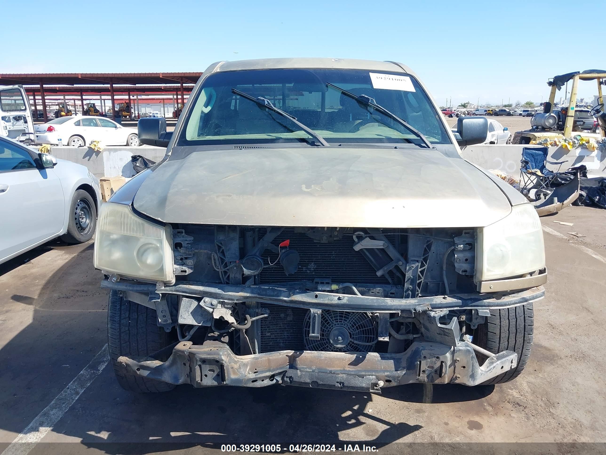 Photo 12 VIN: 1N6AA06A94N524495 - NISSAN TITAN 