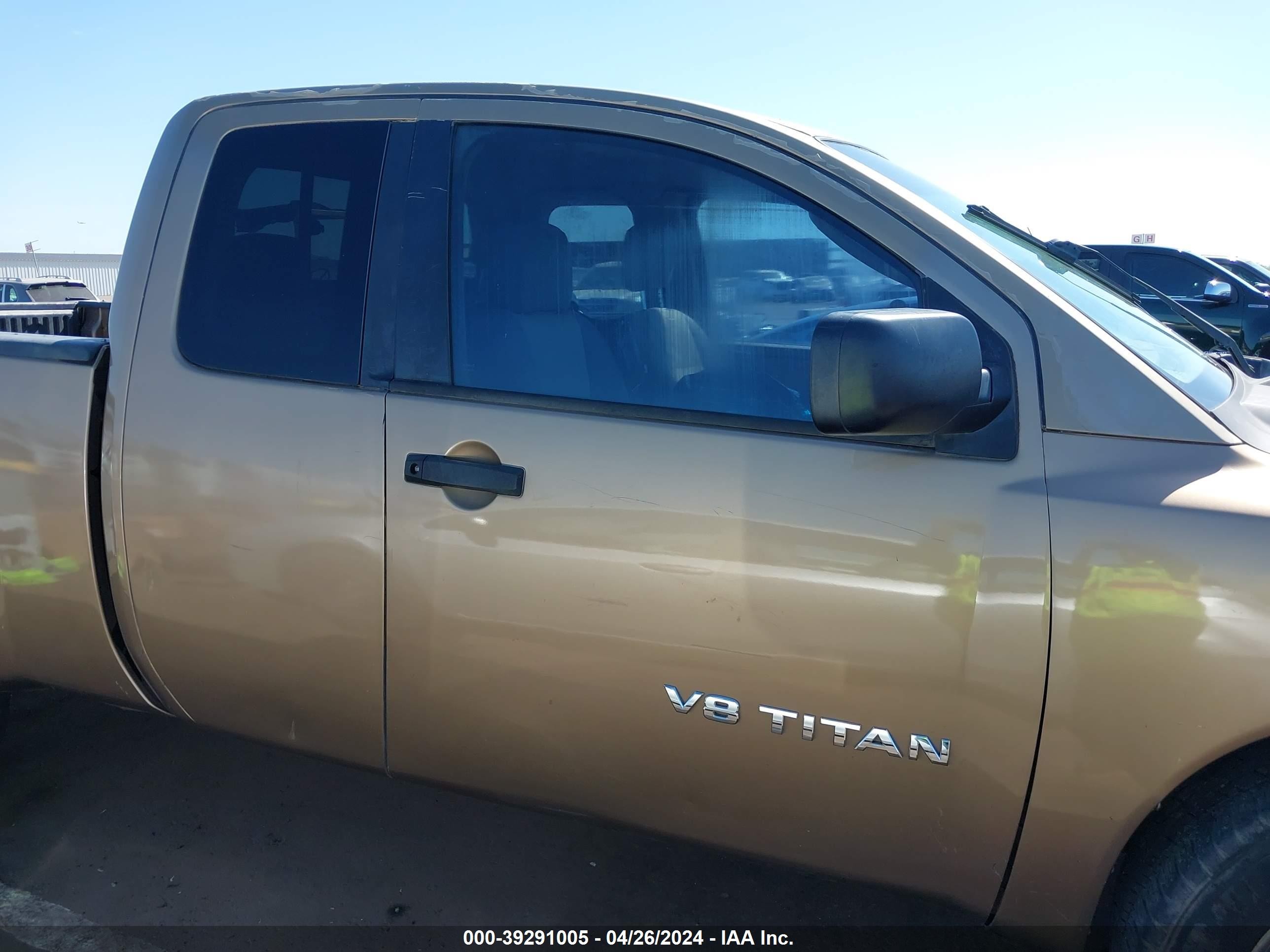 Photo 13 VIN: 1N6AA06A94N524495 - NISSAN TITAN 