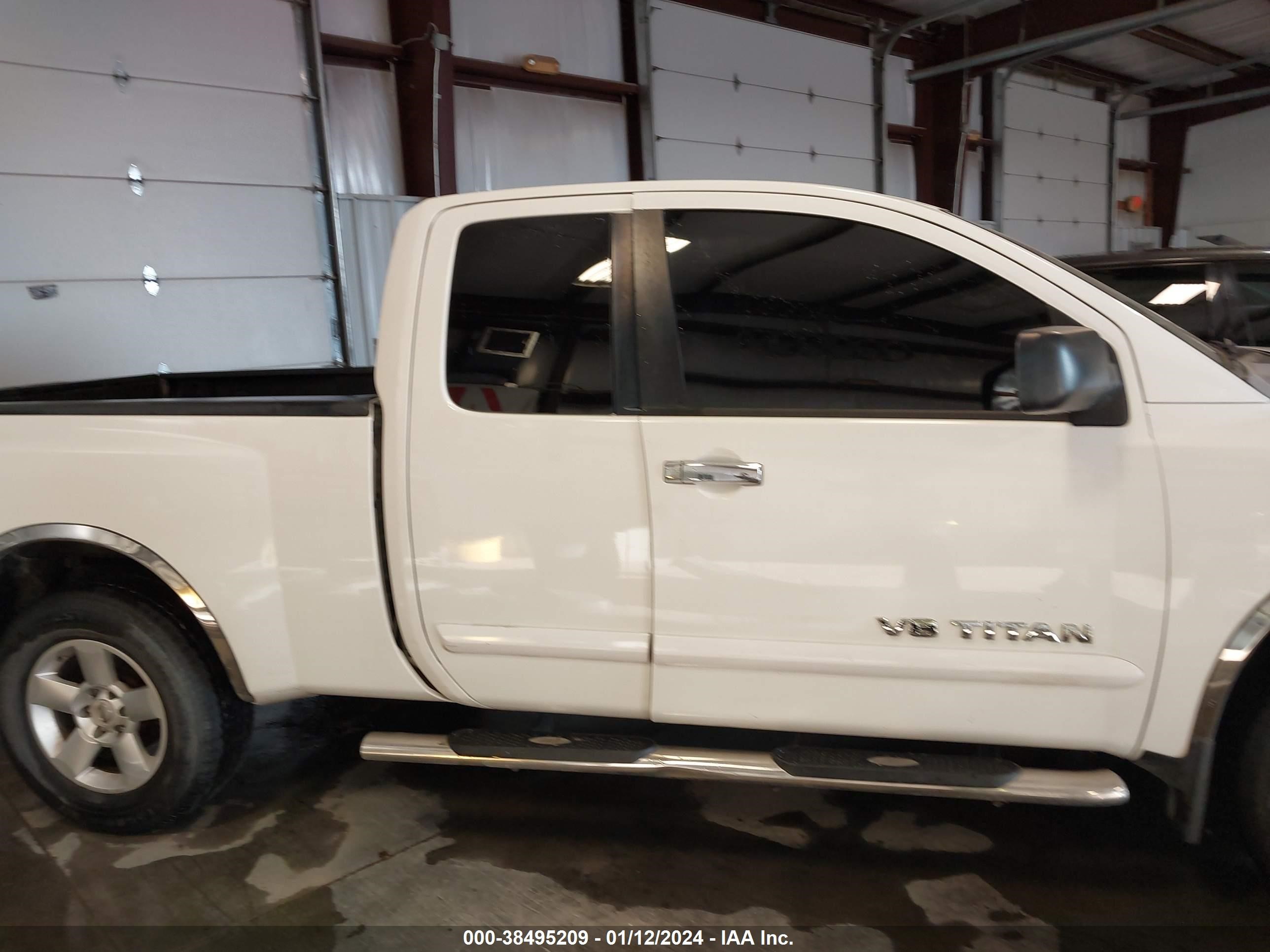 Photo 13 VIN: 1N6AA06A97N227554 - NISSAN TITAN 