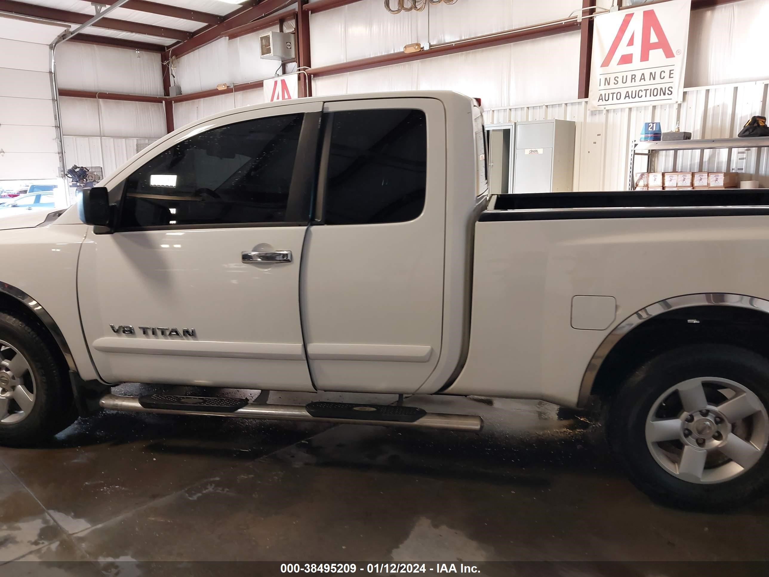 Photo 14 VIN: 1N6AA06A97N227554 - NISSAN TITAN 