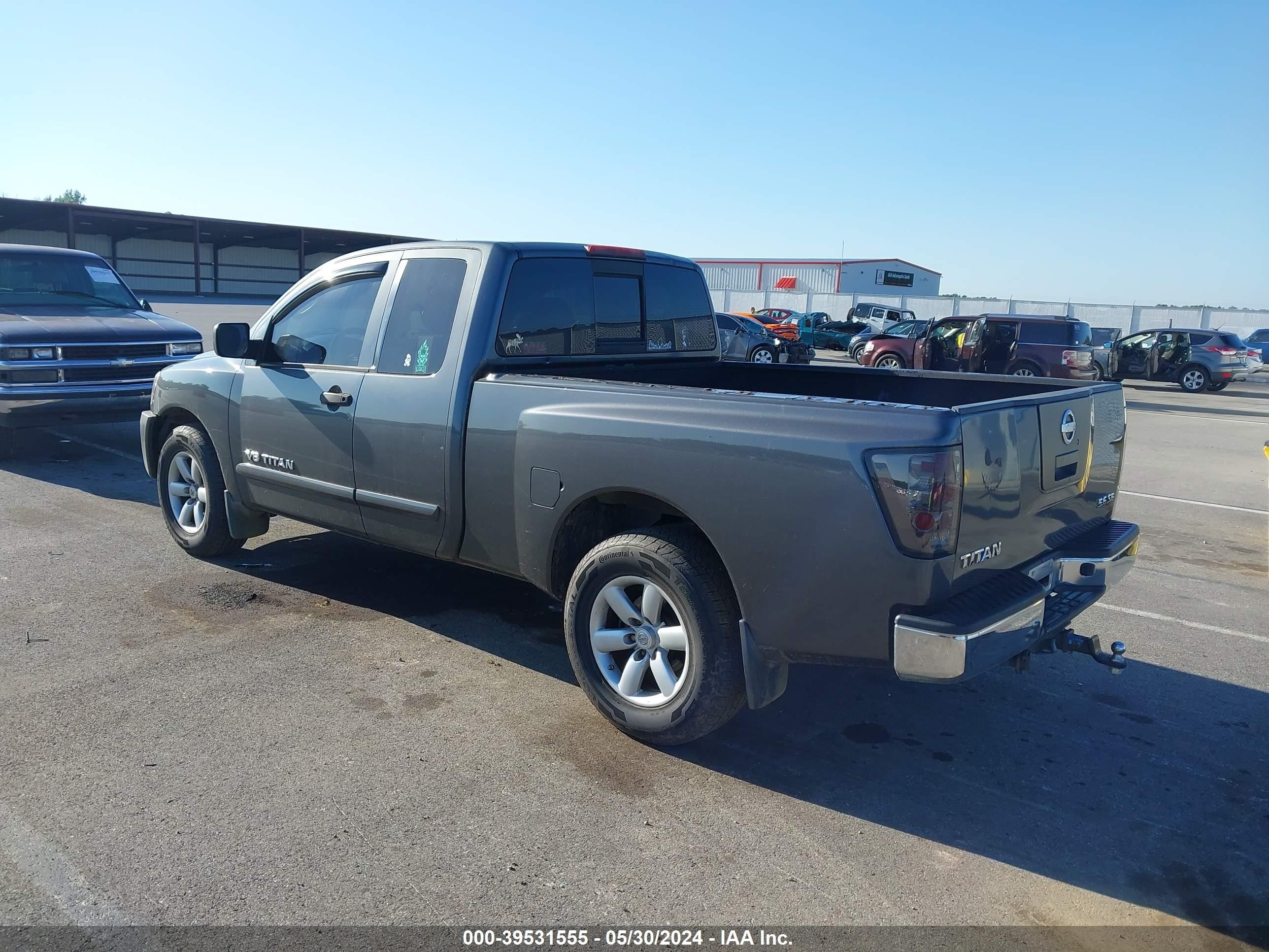 Photo 2 VIN: 1N6AA06A99N309643 - NISSAN TITAN 