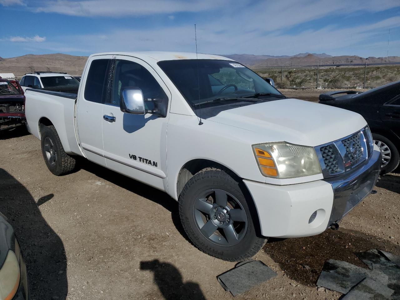 Photo 3 VIN: 1N6AA06AX5N529741 - NISSAN TITAN 