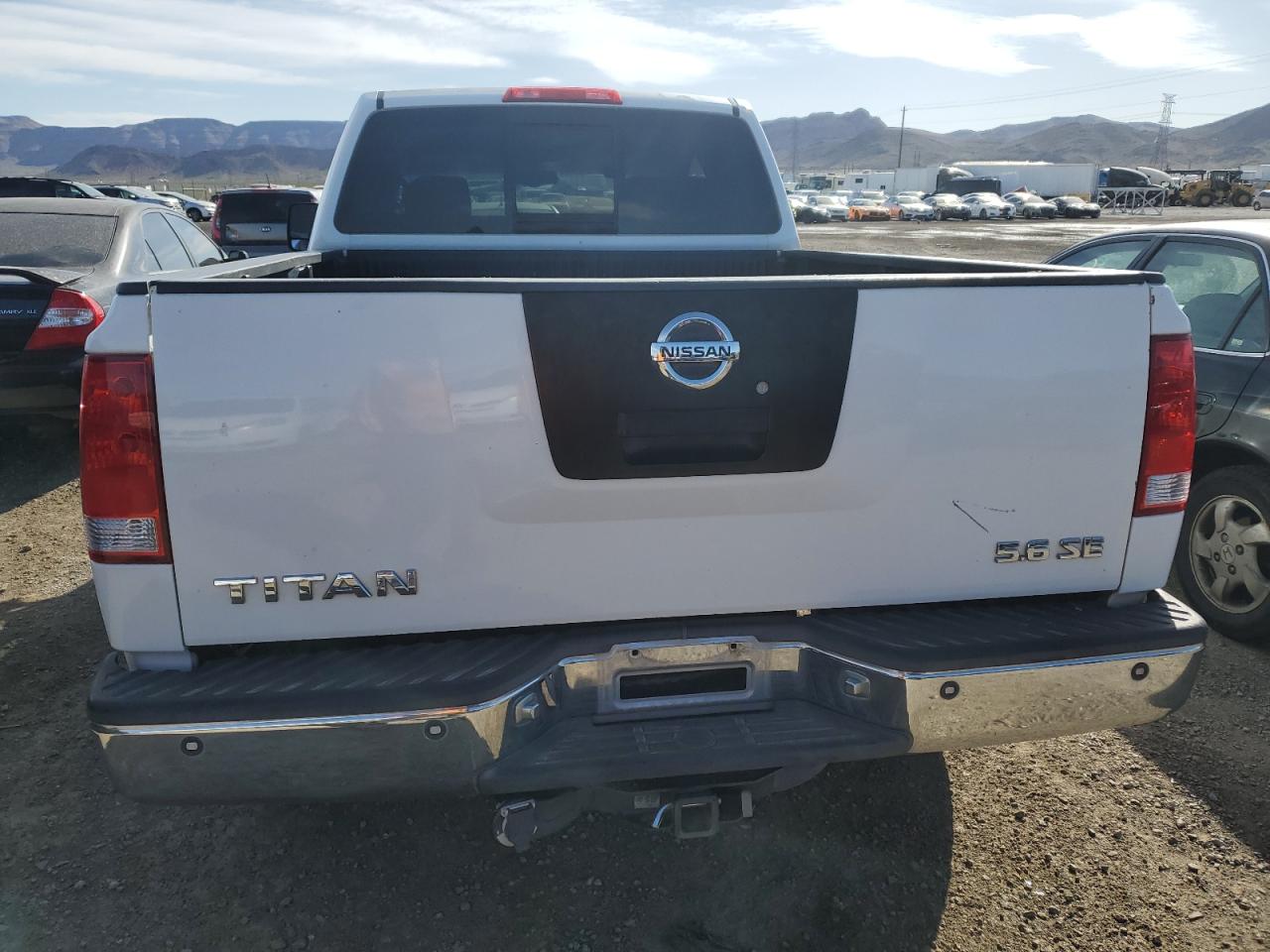 Photo 5 VIN: 1N6AA06AX5N529741 - NISSAN TITAN 