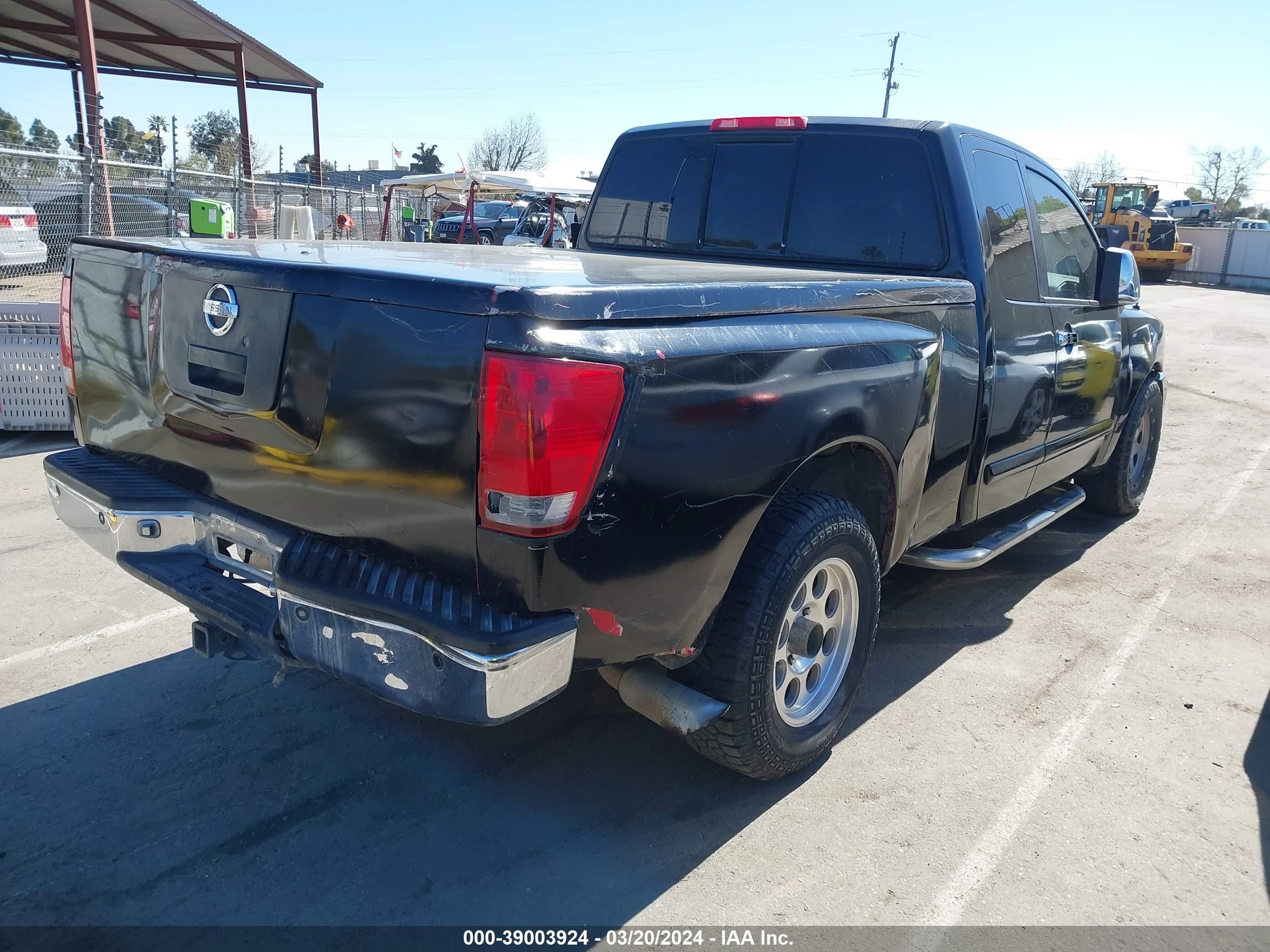 Photo 3 VIN: 1N6AA06AX5N547141 - NISSAN TITAN 