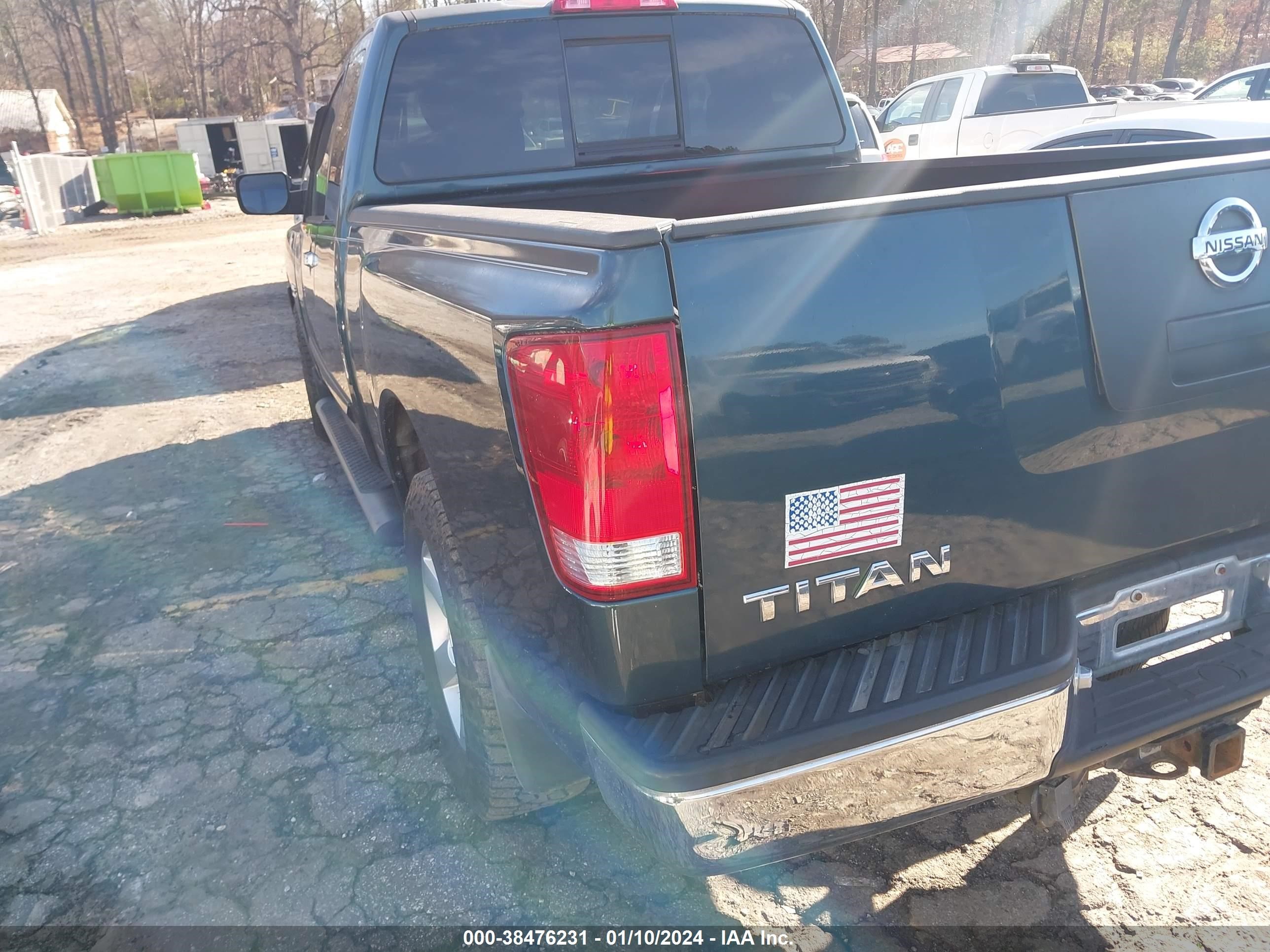 Photo 2 VIN: 1N6AA06B04N503589 - NISSAN TITAN 