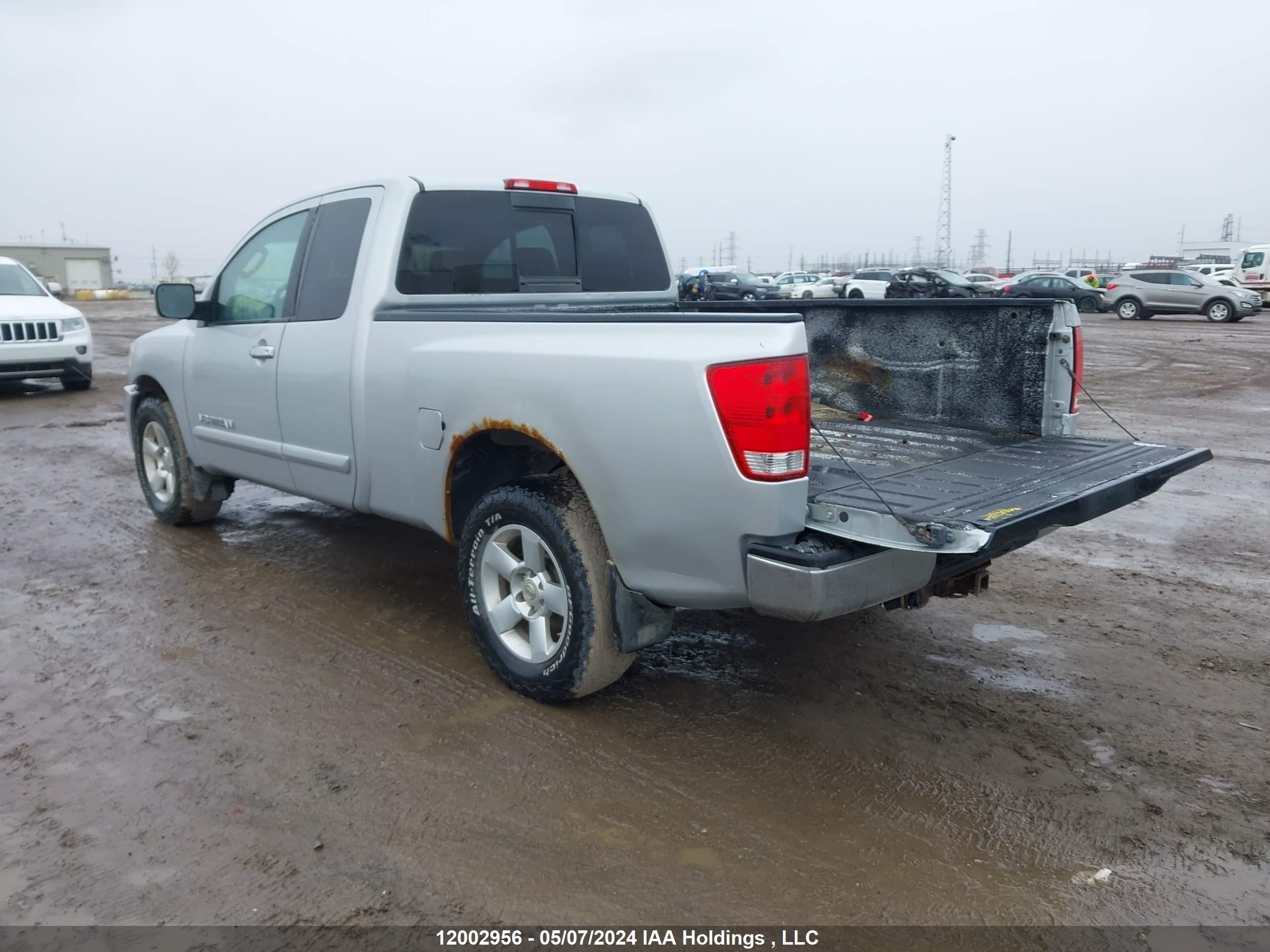 Photo 2 VIN: 1N6AA06B26N529744 - NISSAN TITAN 