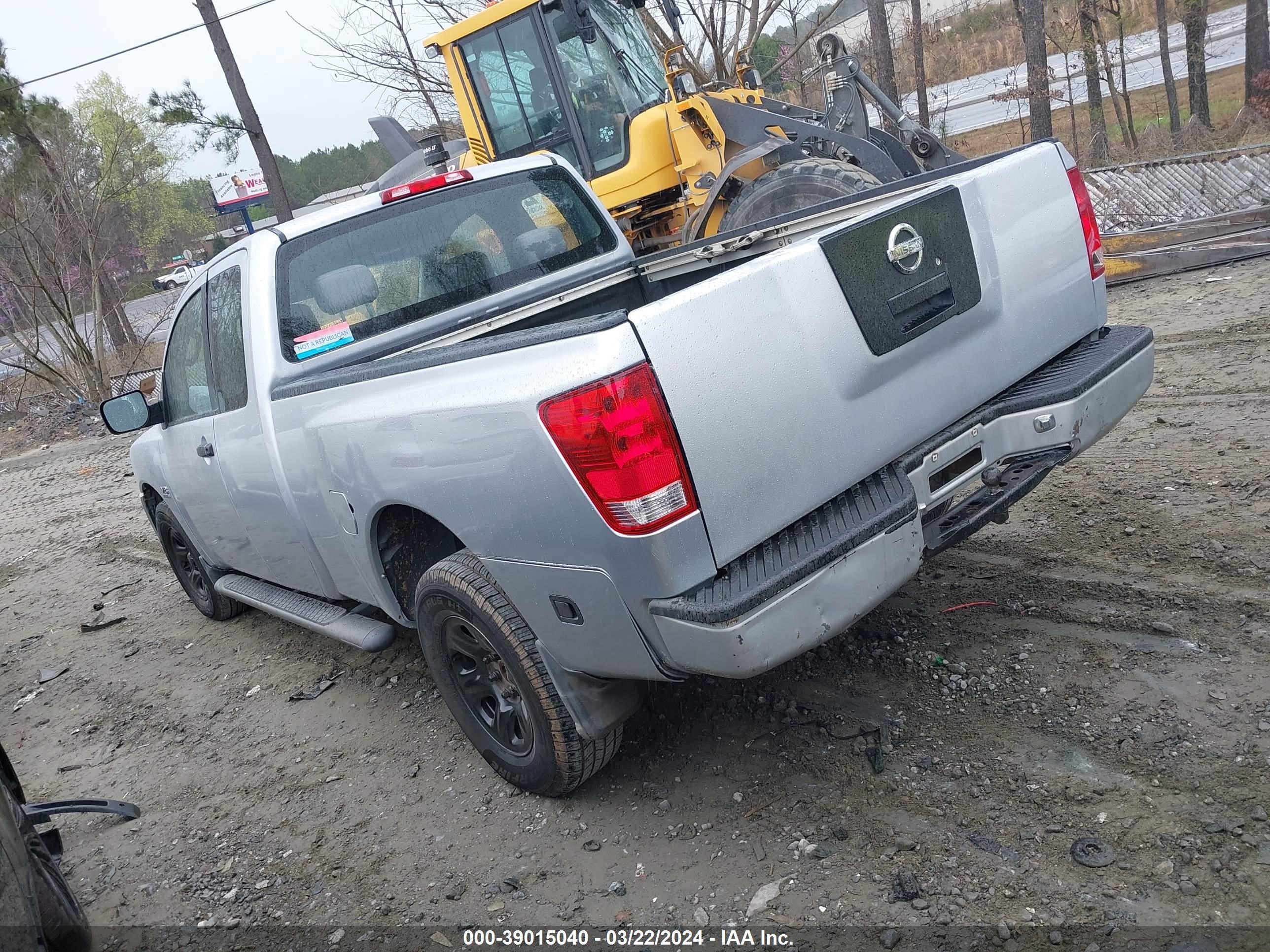 Photo 2 VIN: 1N6AA06B44N579266 - NISSAN TITAN 