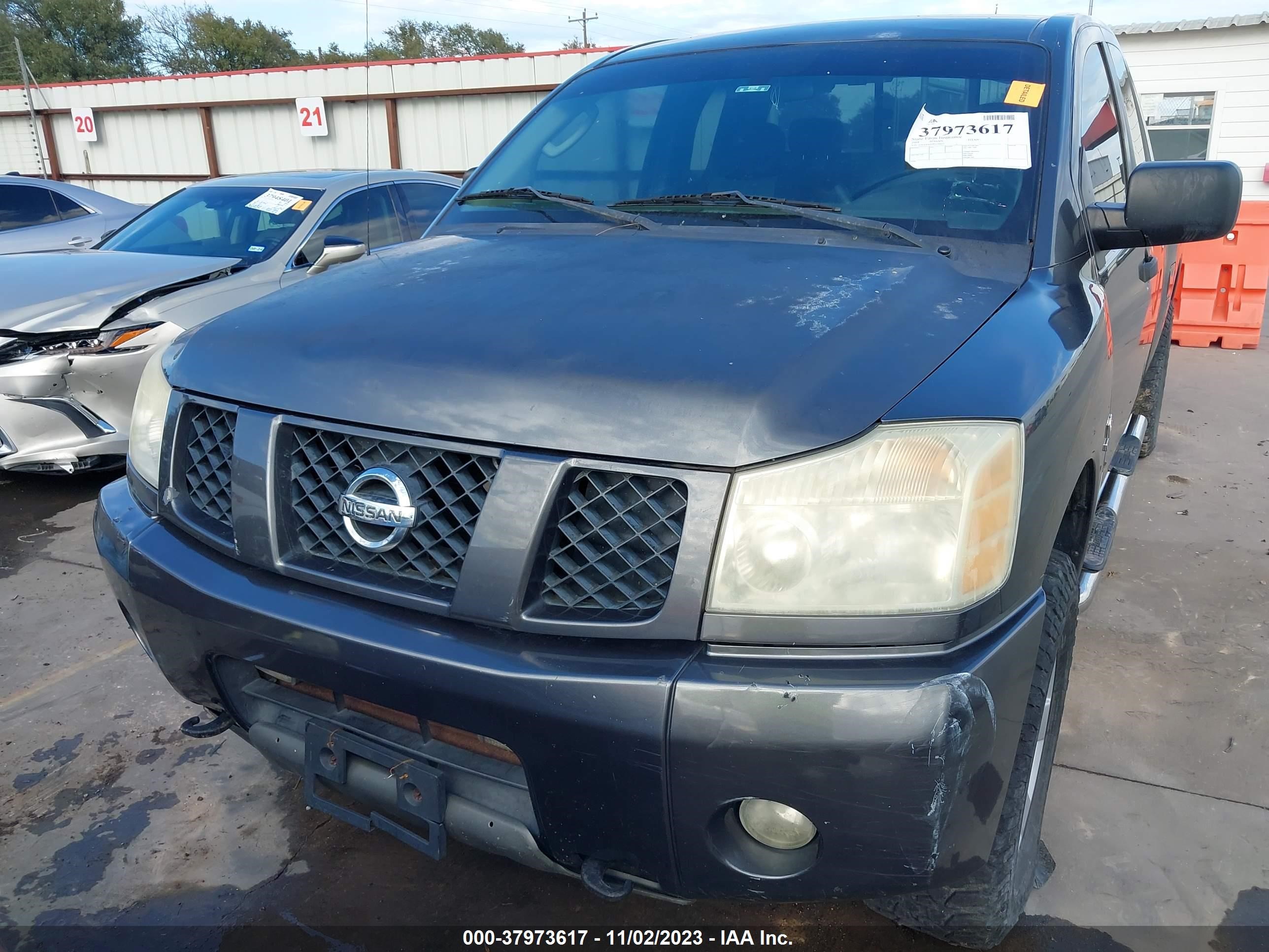 Photo 10 VIN: 1N6AA06B54N519612 - NISSAN TITAN 