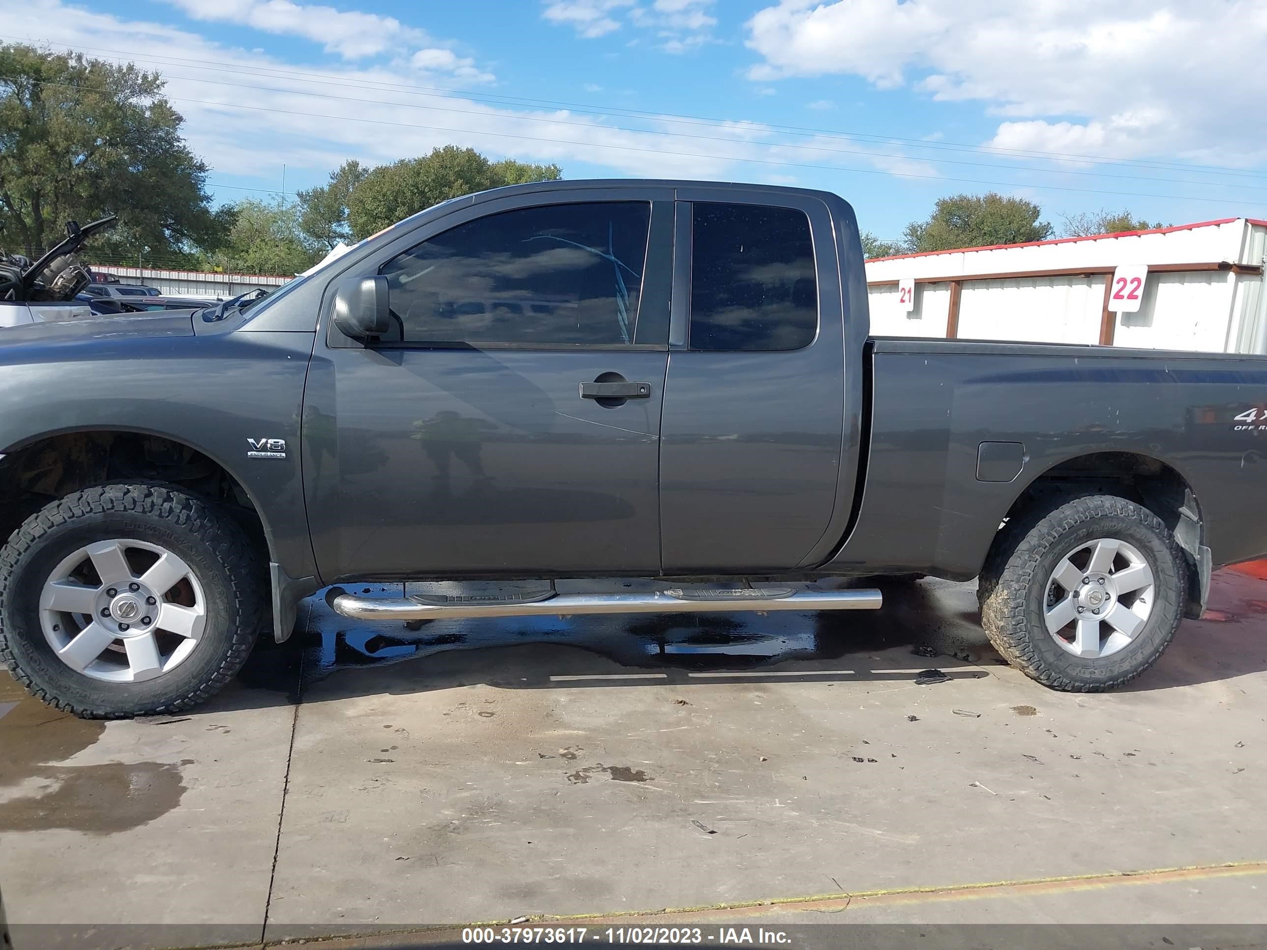 Photo 12 VIN: 1N6AA06B54N519612 - NISSAN TITAN 