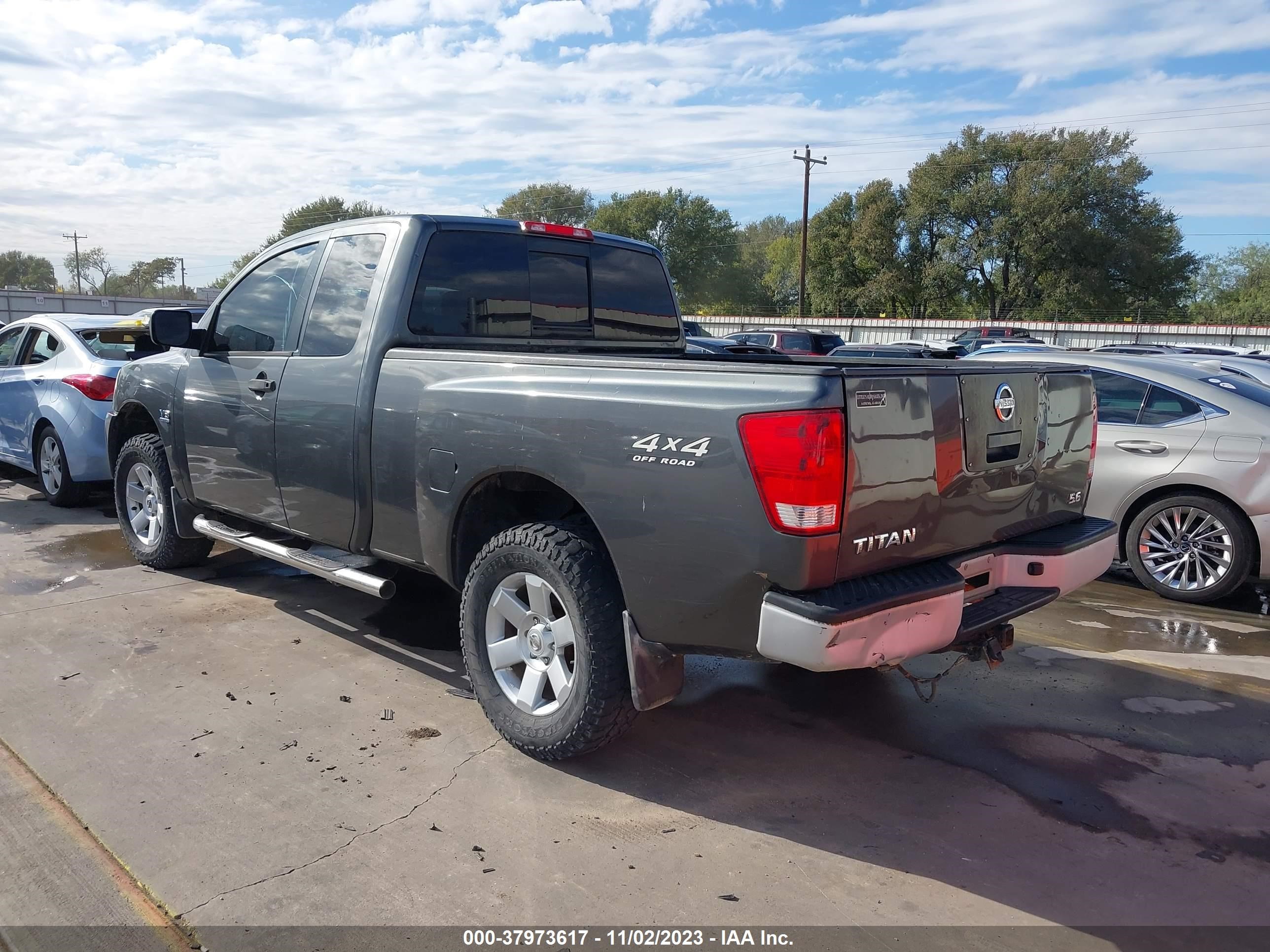 Photo 2 VIN: 1N6AA06B54N519612 - NISSAN TITAN 