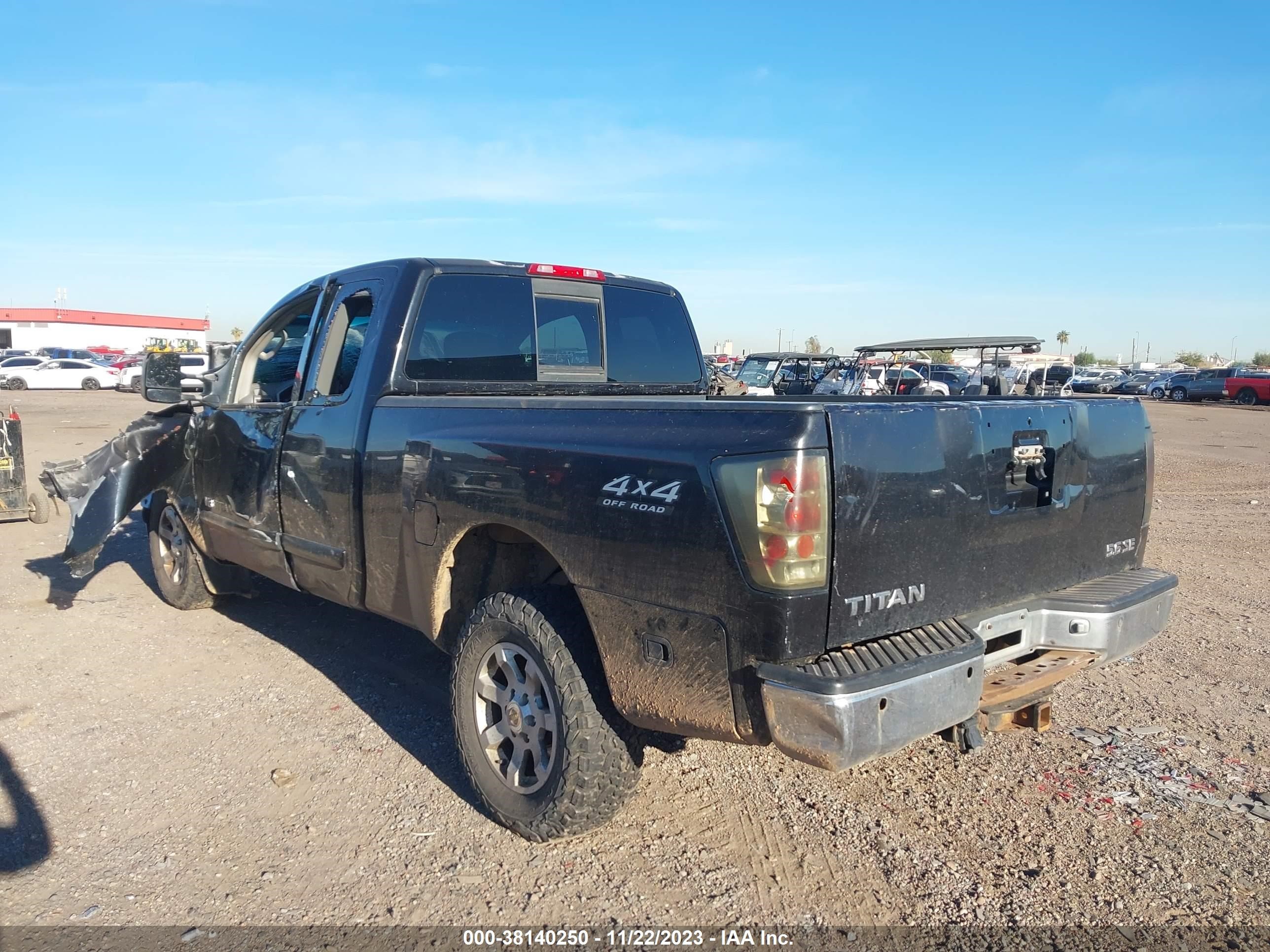 Photo 2 VIN: 1N6AA06B66N570877 - NISSAN TITAN 