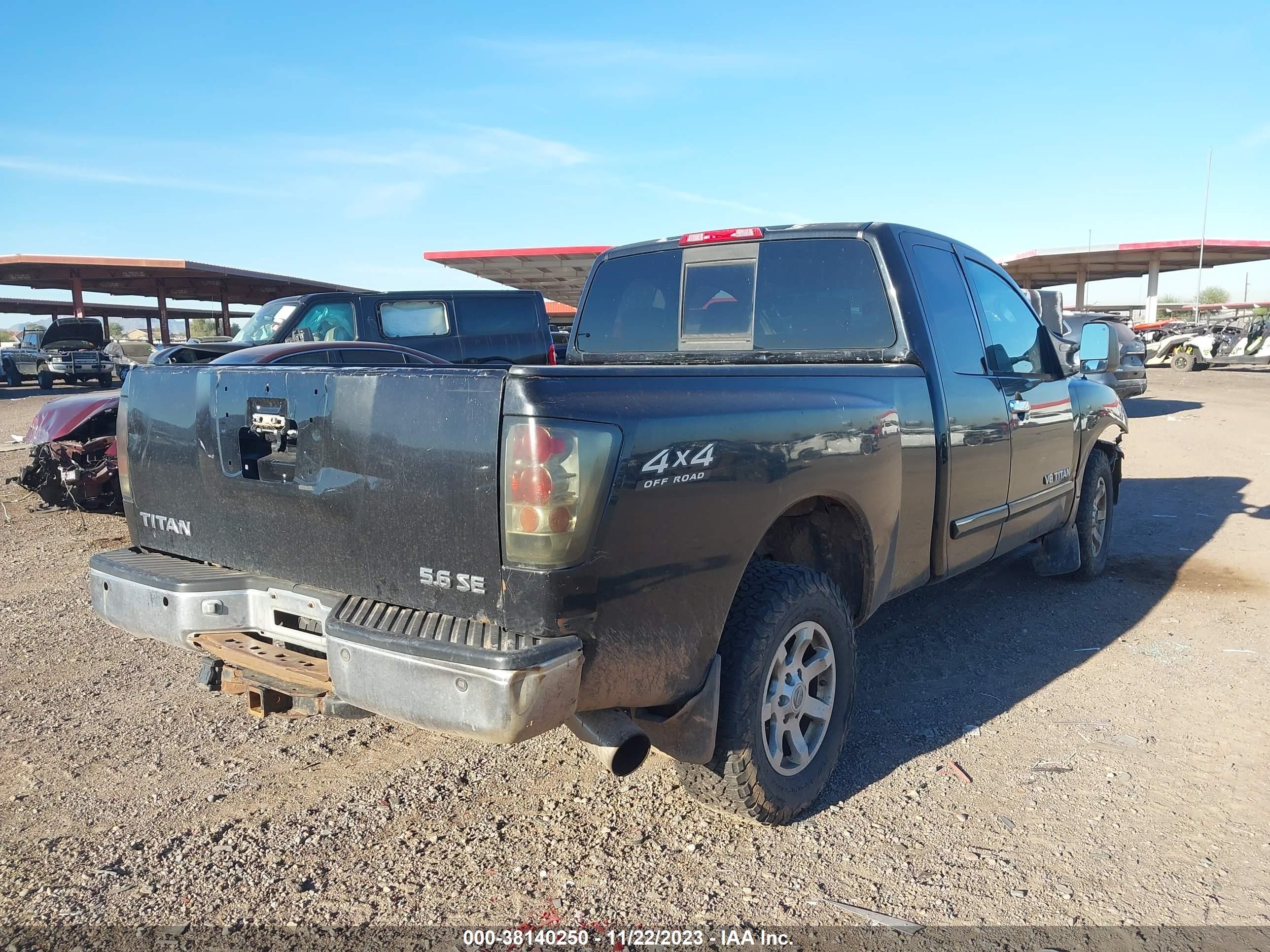 Photo 3 VIN: 1N6AA06B66N570877 - NISSAN TITAN 