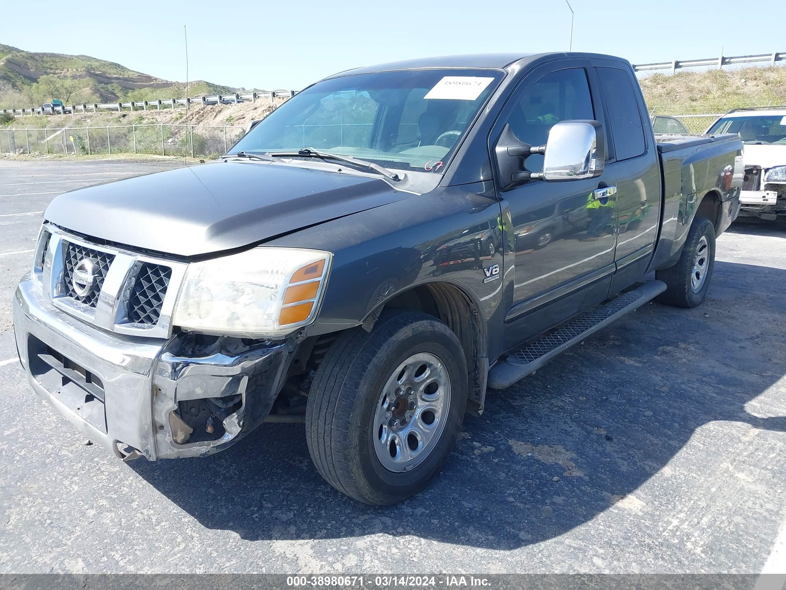 Photo 1 VIN: 1N6AA06B74N588978 - NISSAN TITAN 