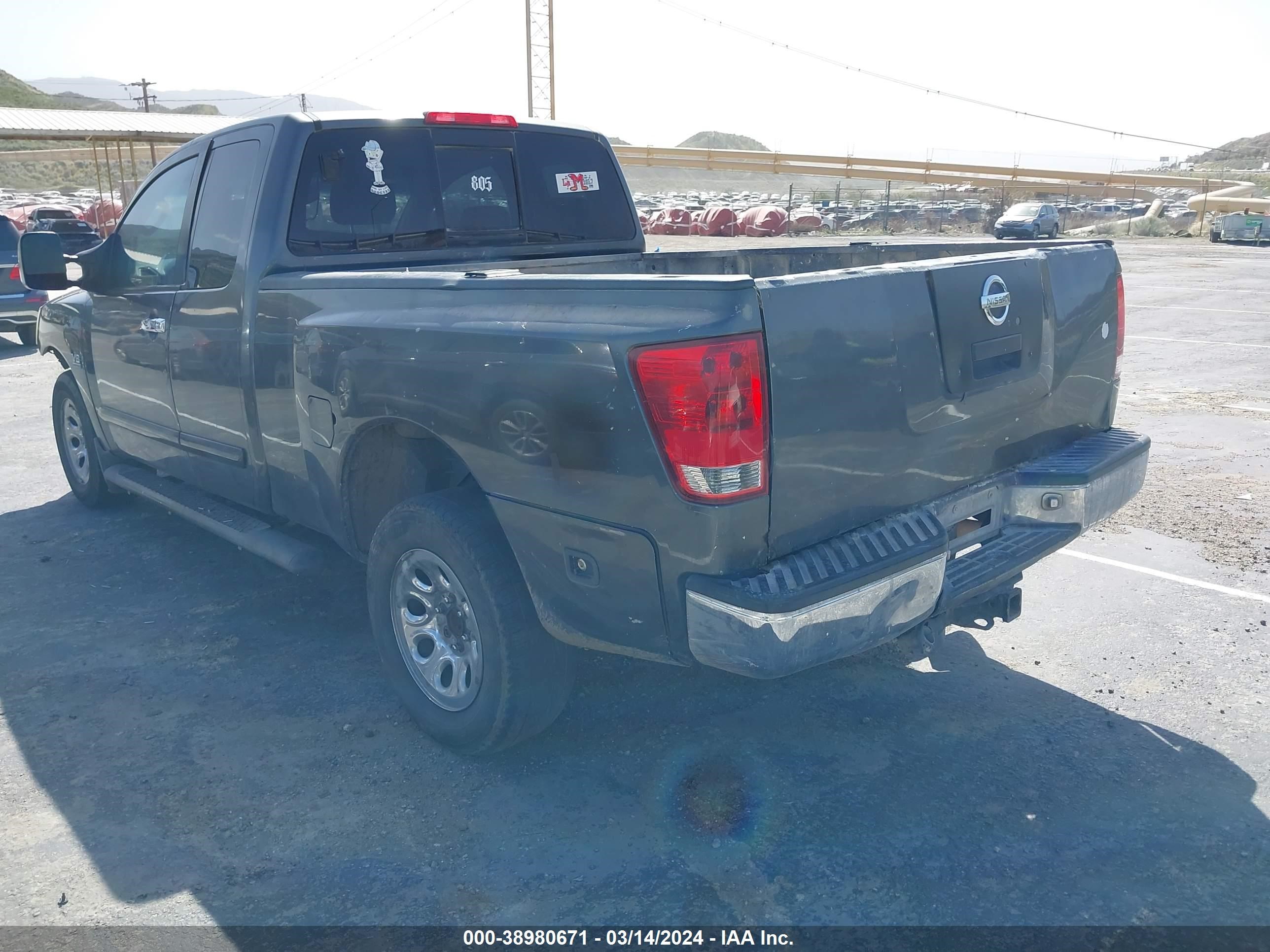 Photo 2 VIN: 1N6AA06B74N588978 - NISSAN TITAN 