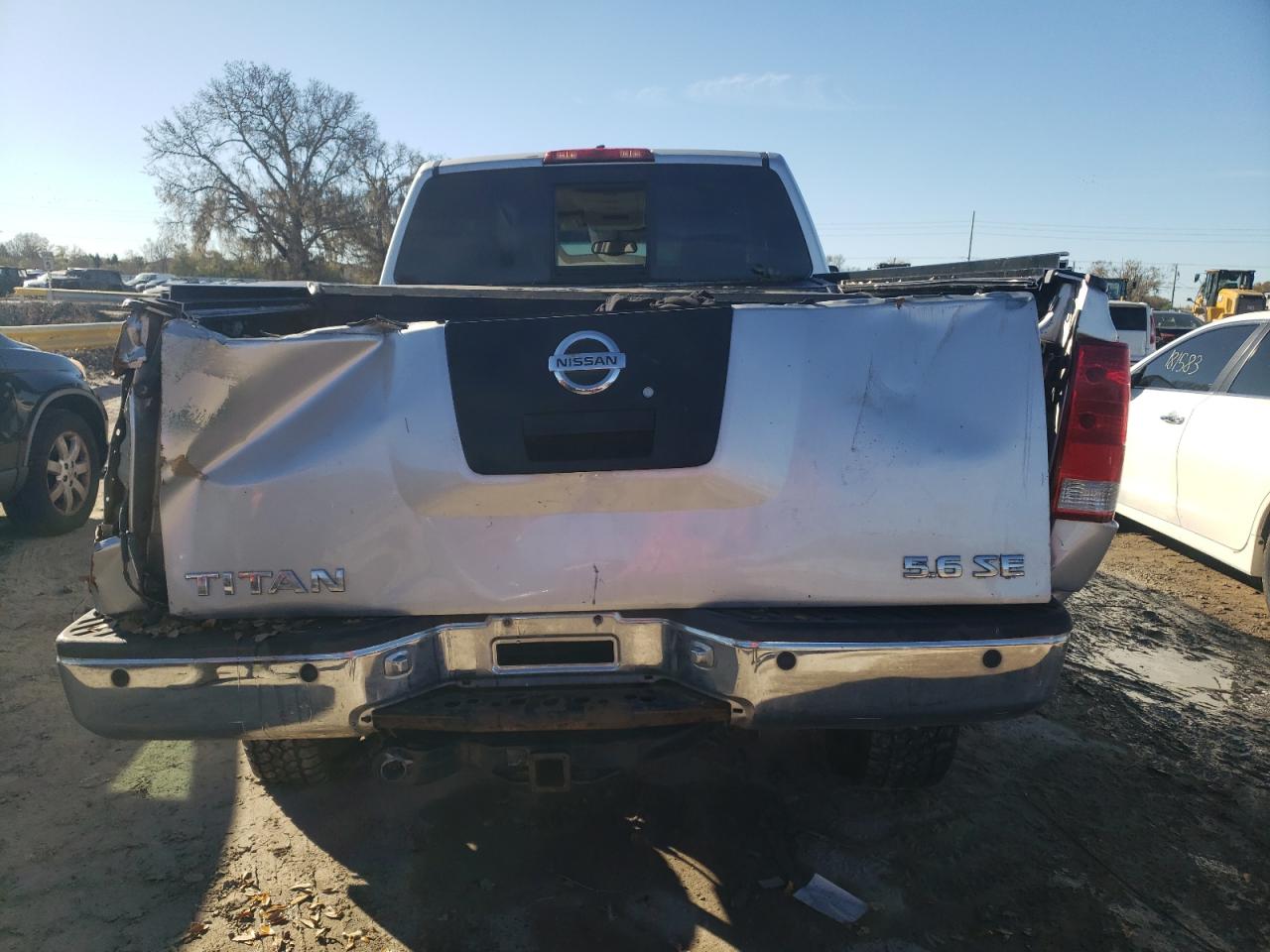 Photo 5 VIN: 1N6AA06B85N525647 - NISSAN TITAN 