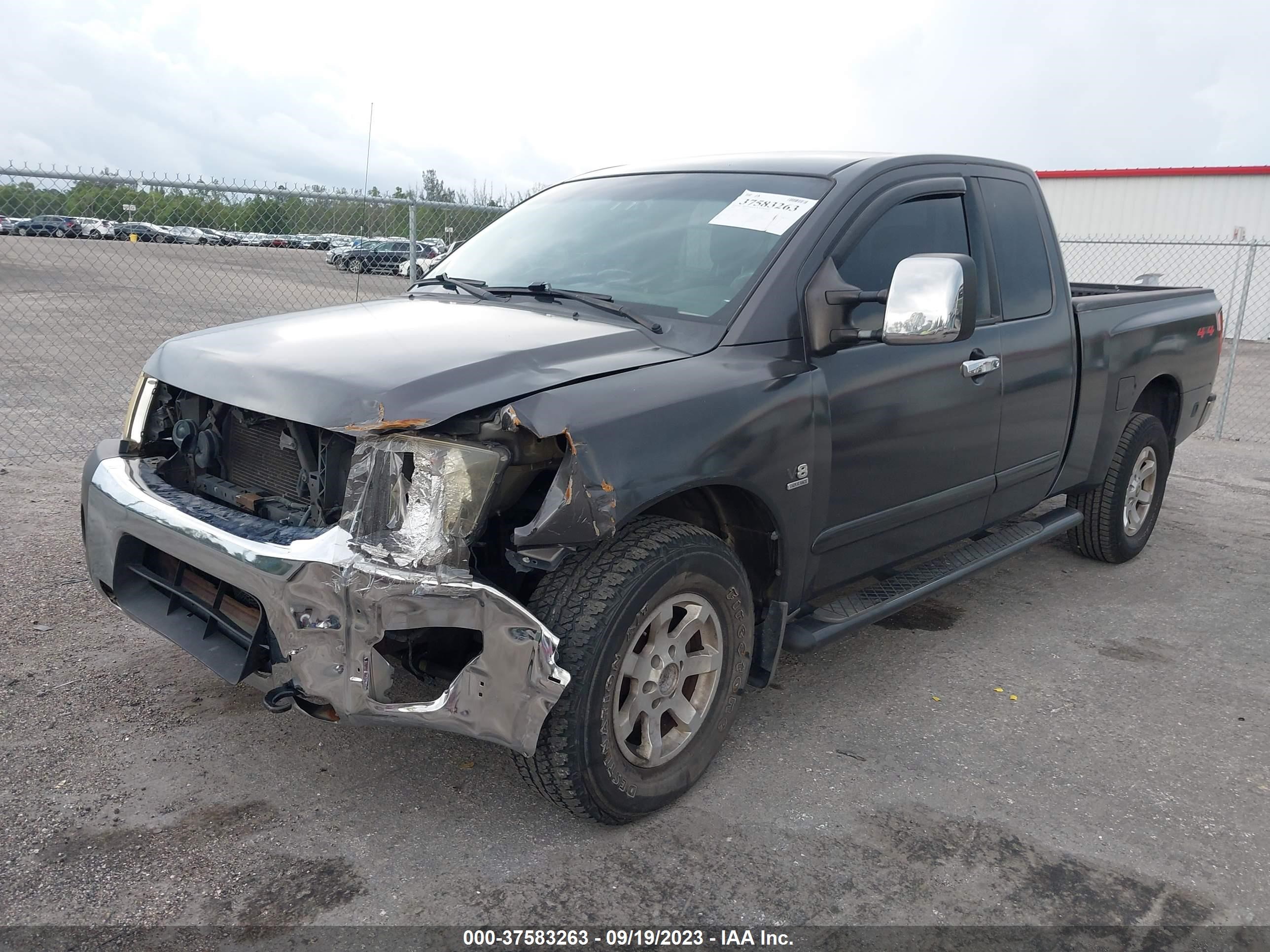 Photo 1 VIN: 1N6AA06BX4N567655 - NISSAN TITAN 