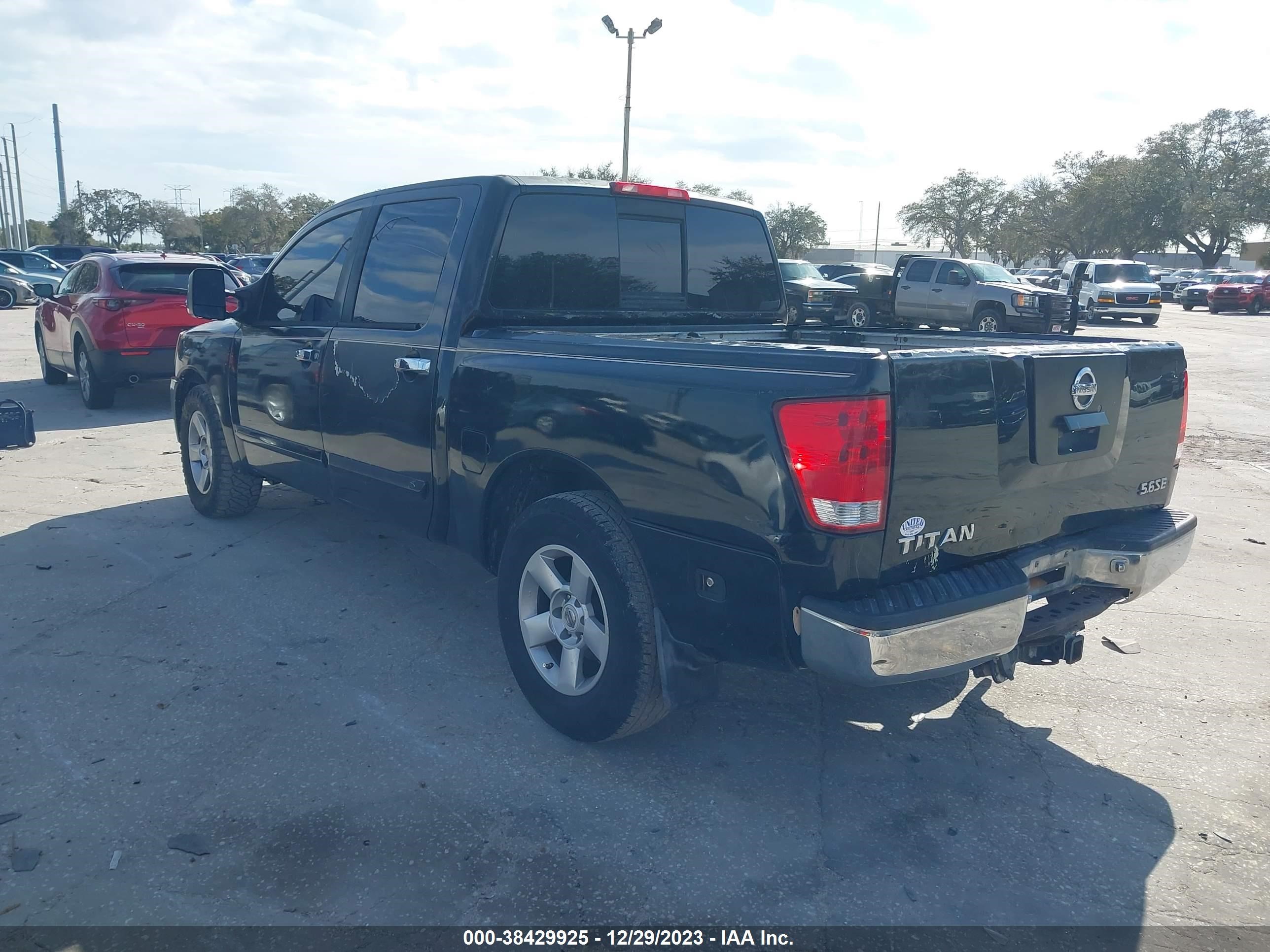 Photo 2 VIN: 1N6AA07A04N531611 - NISSAN TITAN 