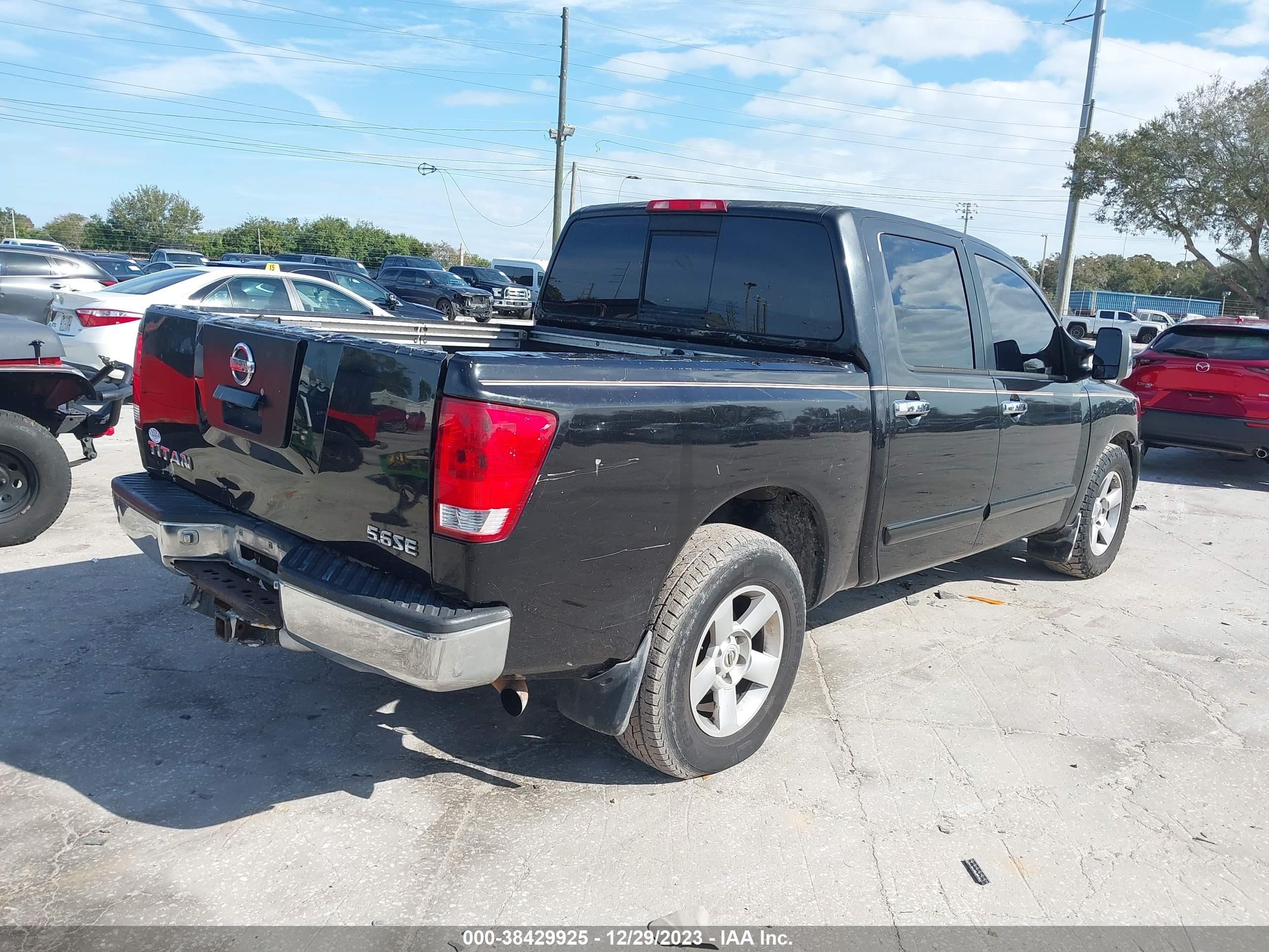 Photo 3 VIN: 1N6AA07A04N531611 - NISSAN TITAN 