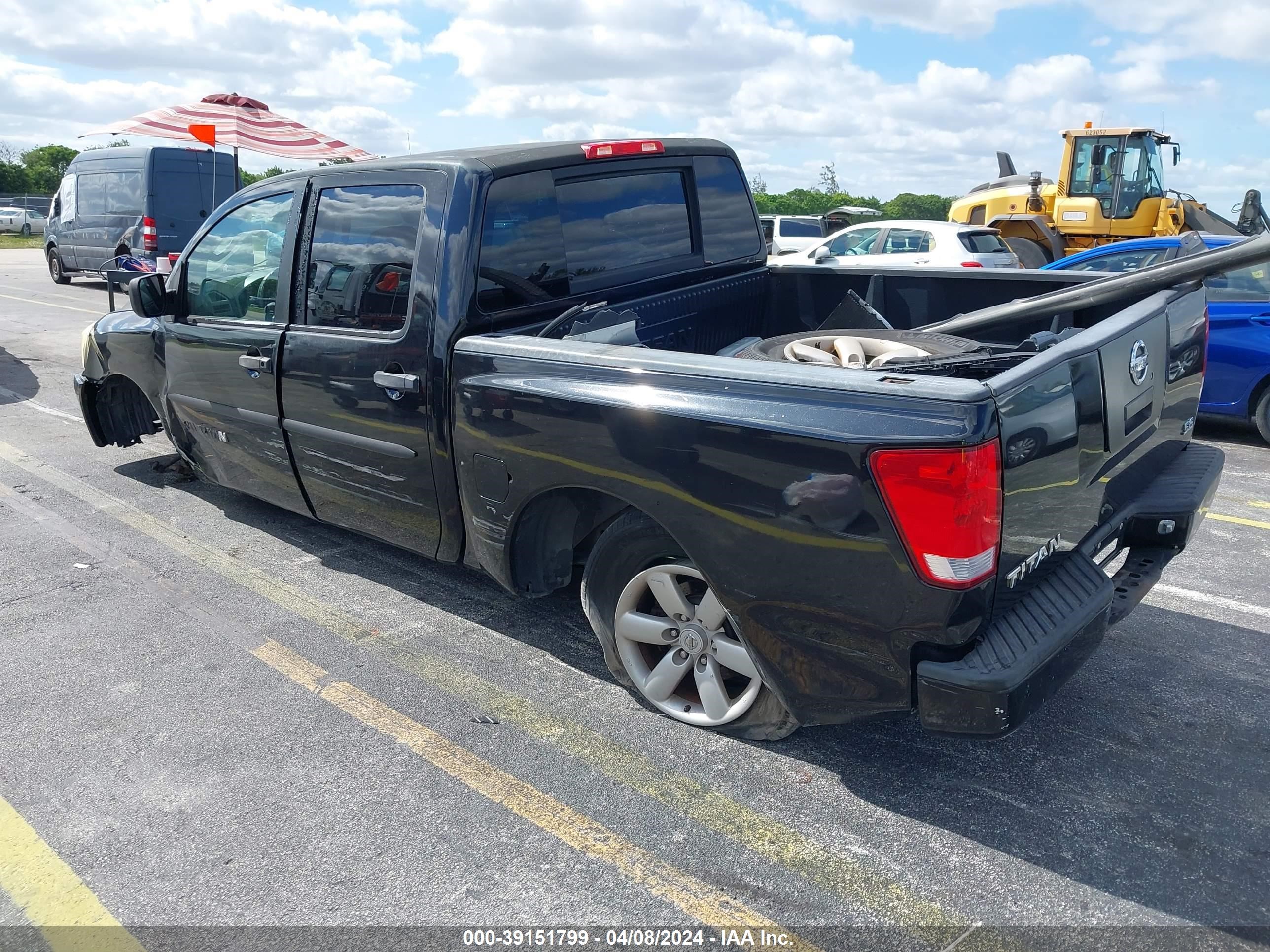 Photo 2 VIN: 1N6AA07A05N501283 - NISSAN TITAN 